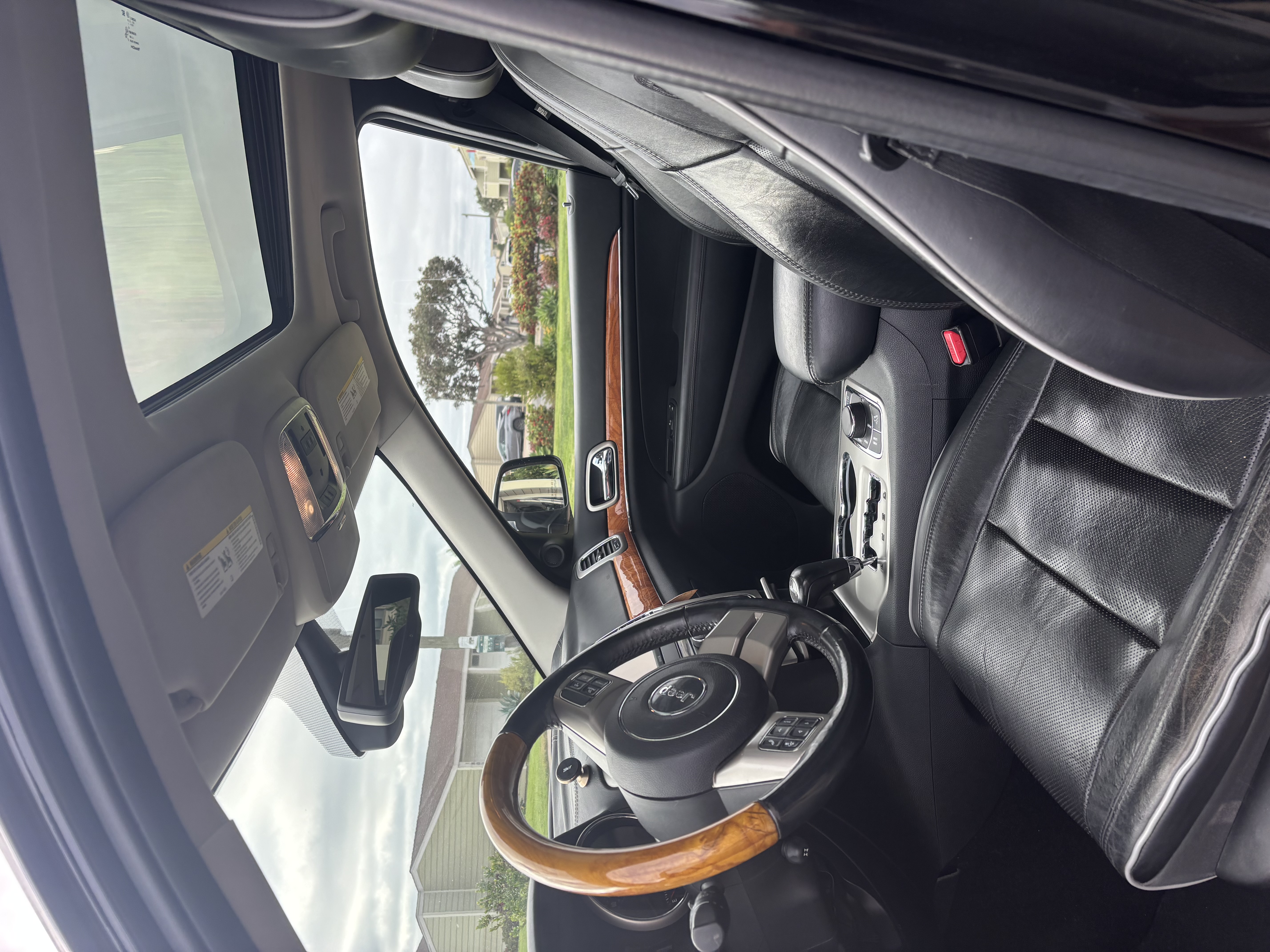 2012 Jeep Grand Cherokee Overland