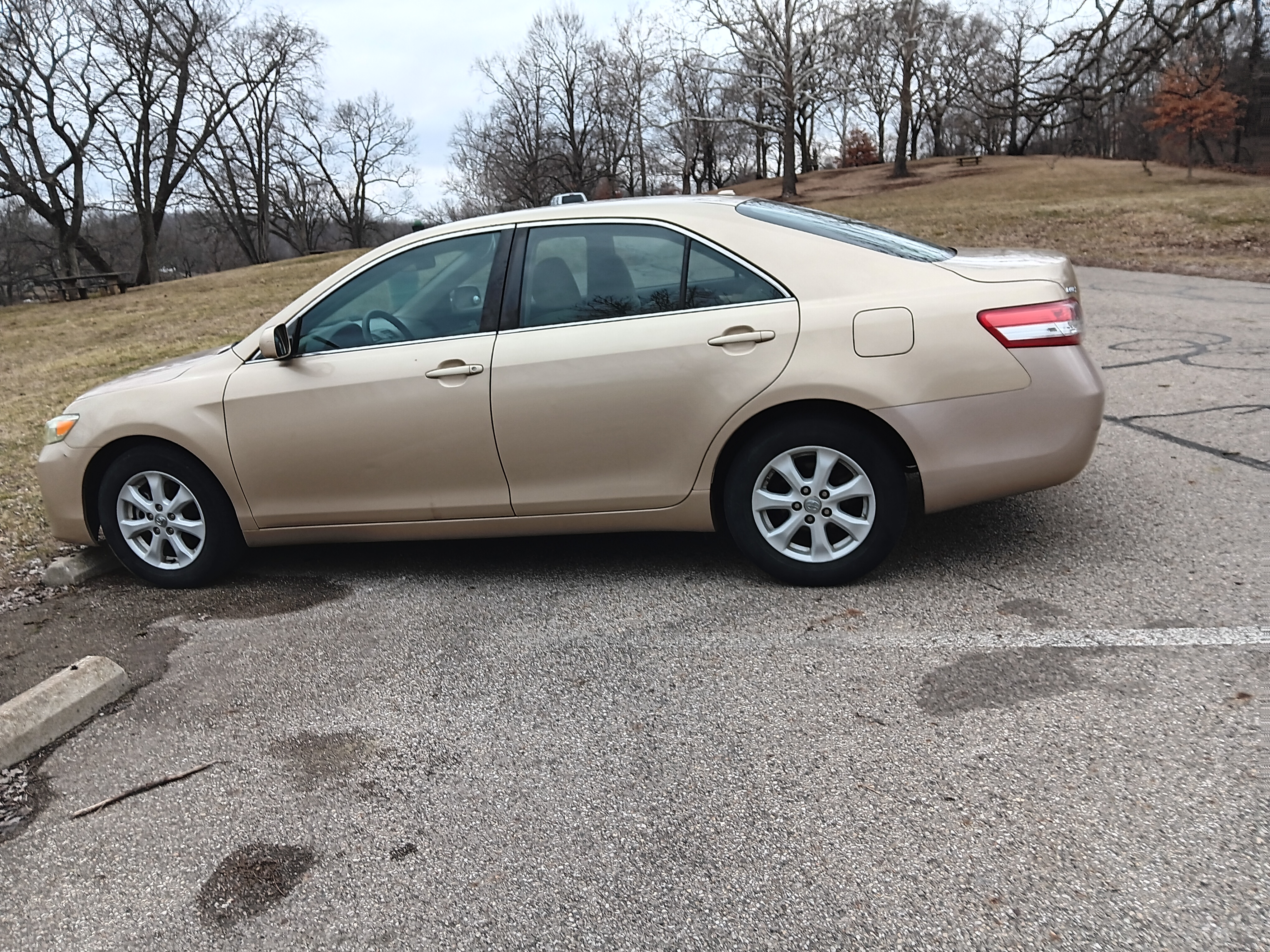 2011 Toyota Camry LE