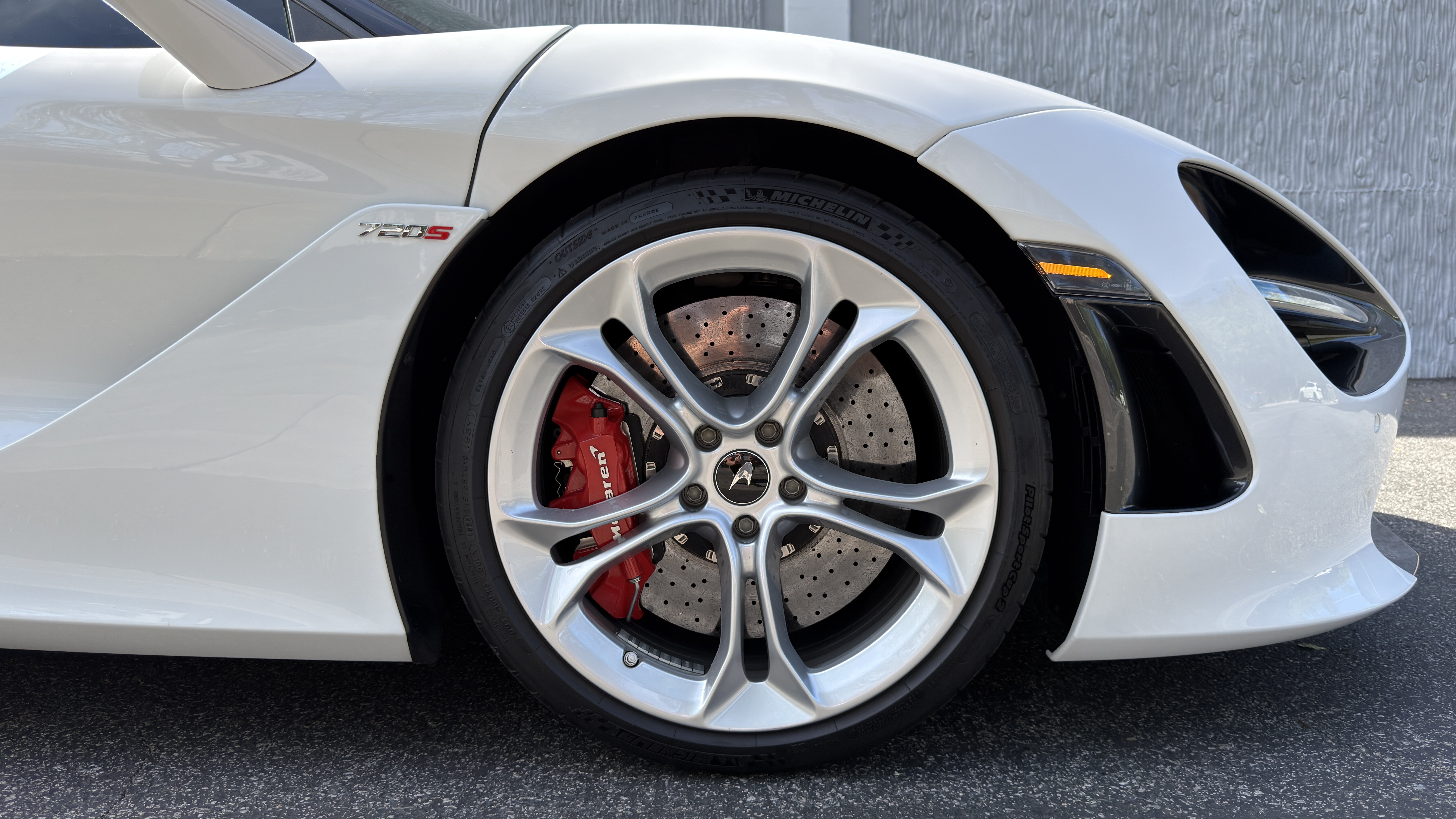 Used 2020 McLaren 720S Coupe 2D photo 26