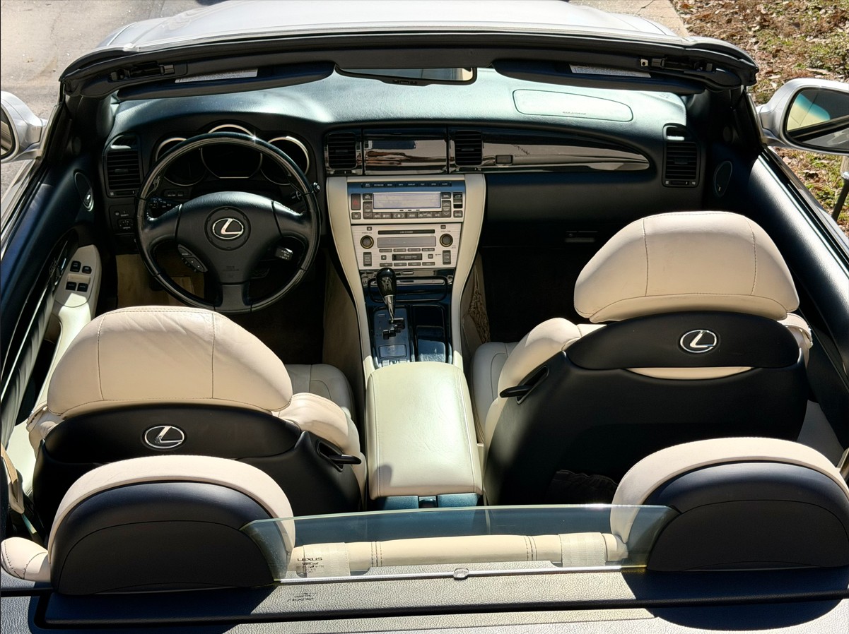2009 Lexus SC 430 Convertible