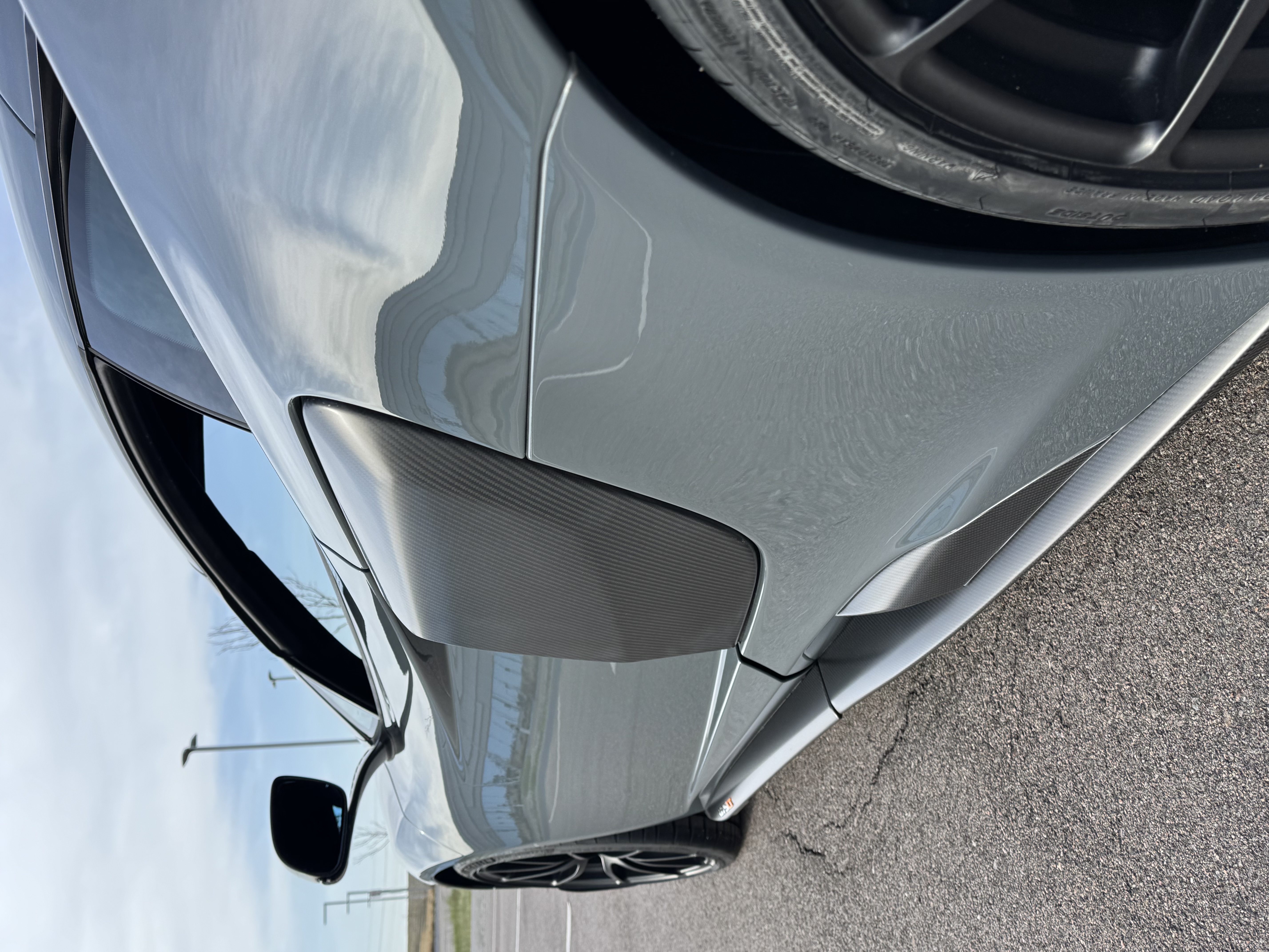 Used 2016 McLaren 675LT Coupe photo 12