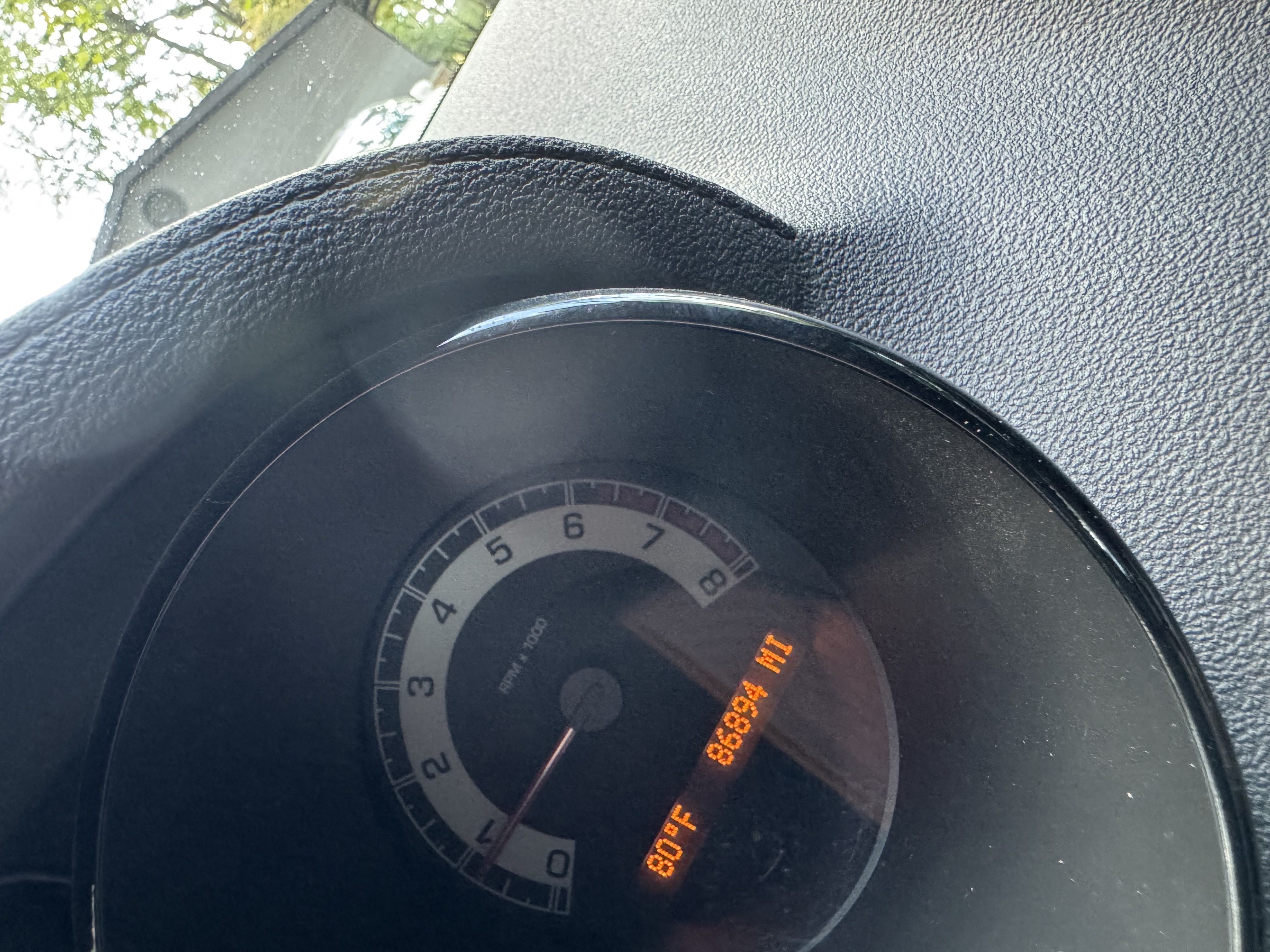 Saturn Sky 2009 photo 2