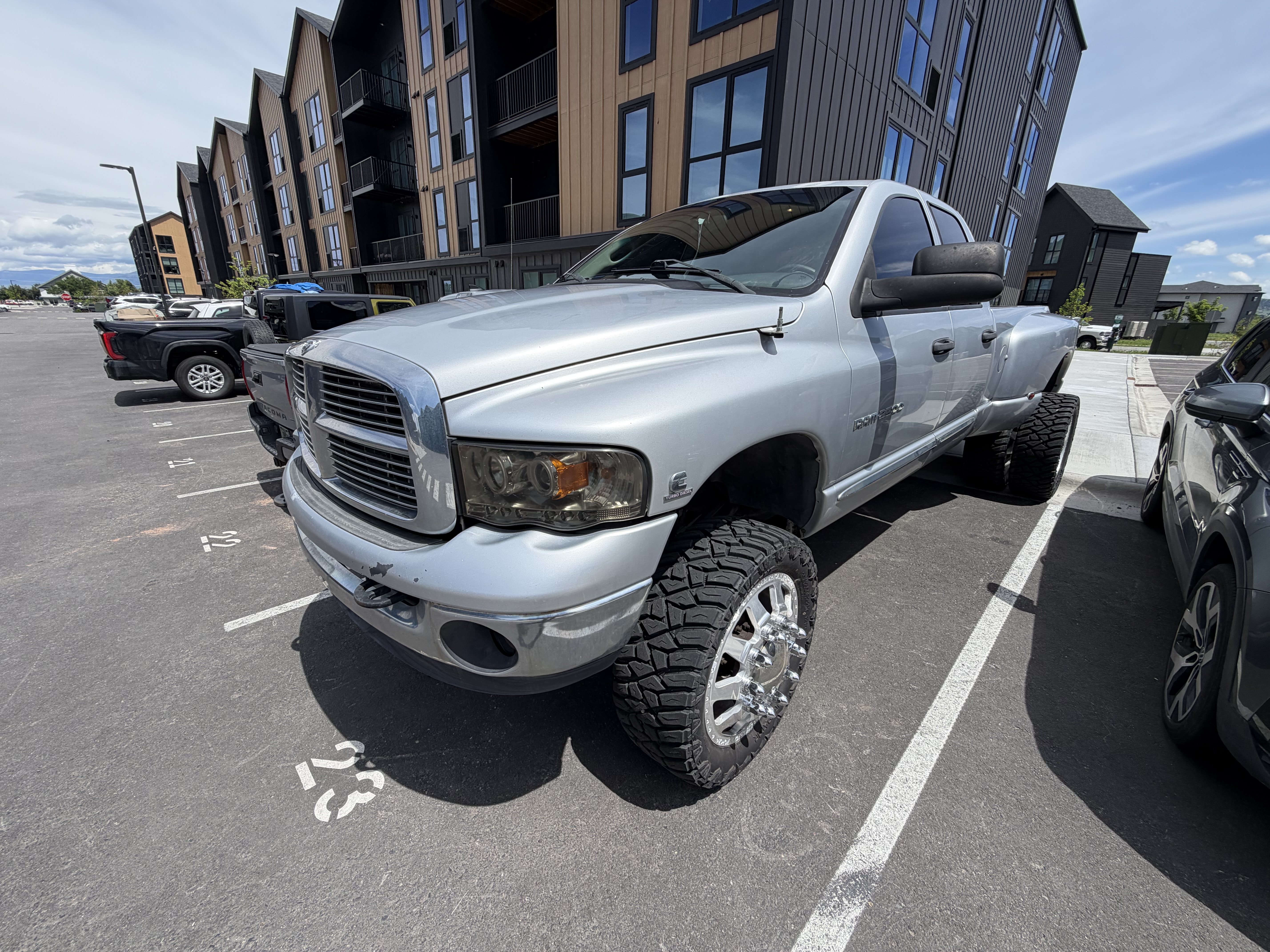 Used 2004 Dodge Ram 2500 Truck SLT w/ Trailer Tow Group