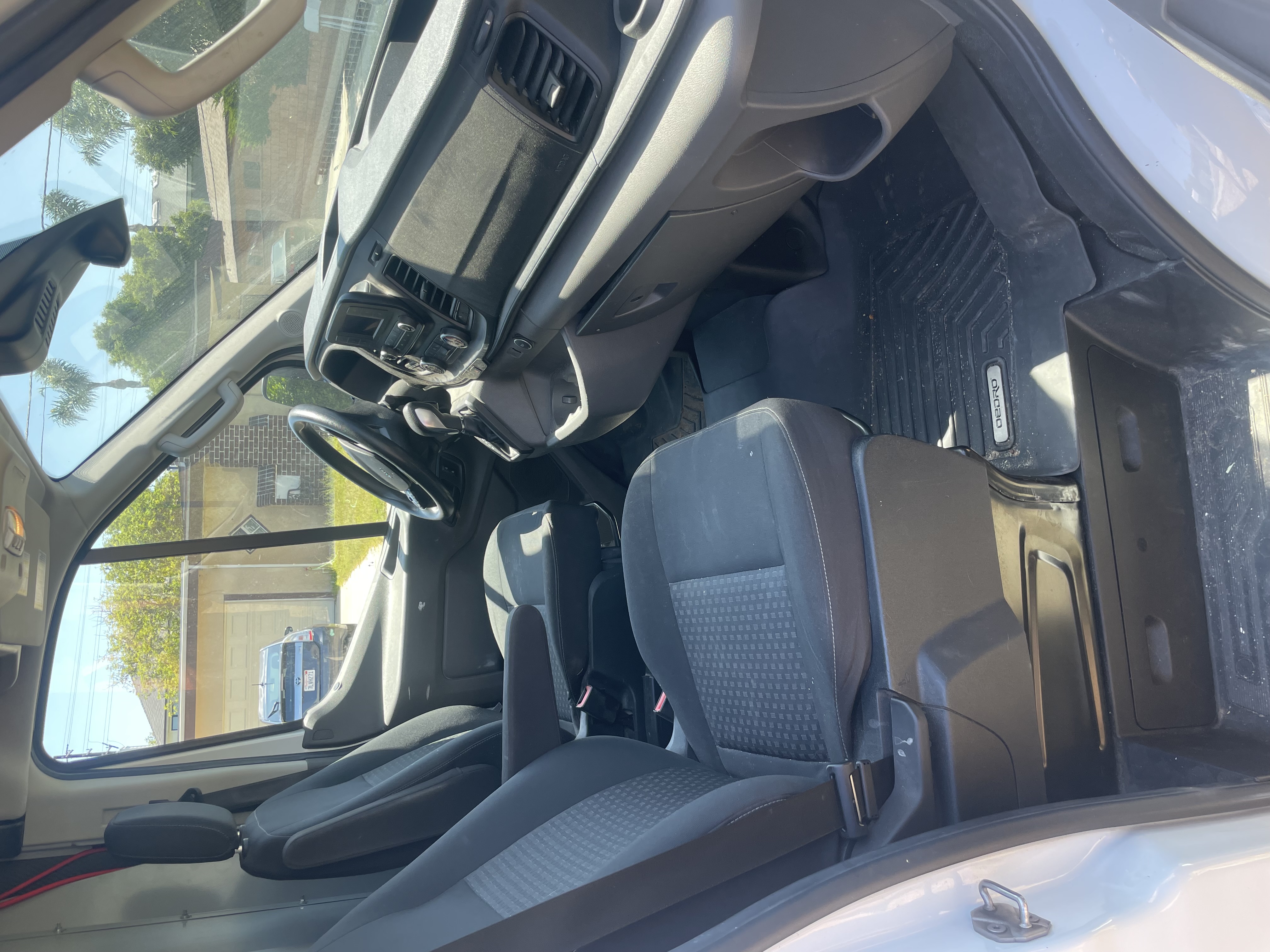 Ford Transit Cargo Van 2020 photo 4