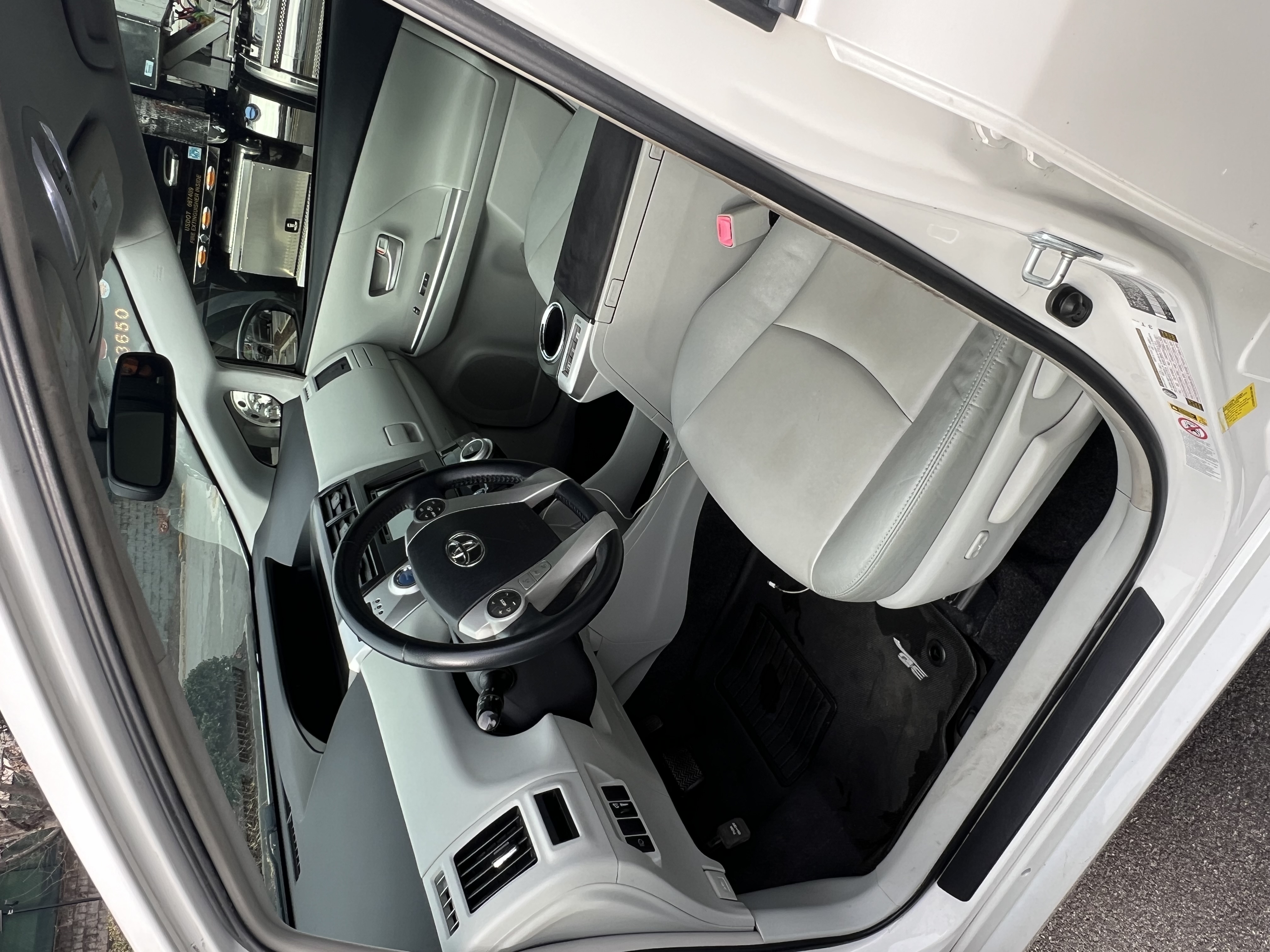 2014 Toyota Prius V Five