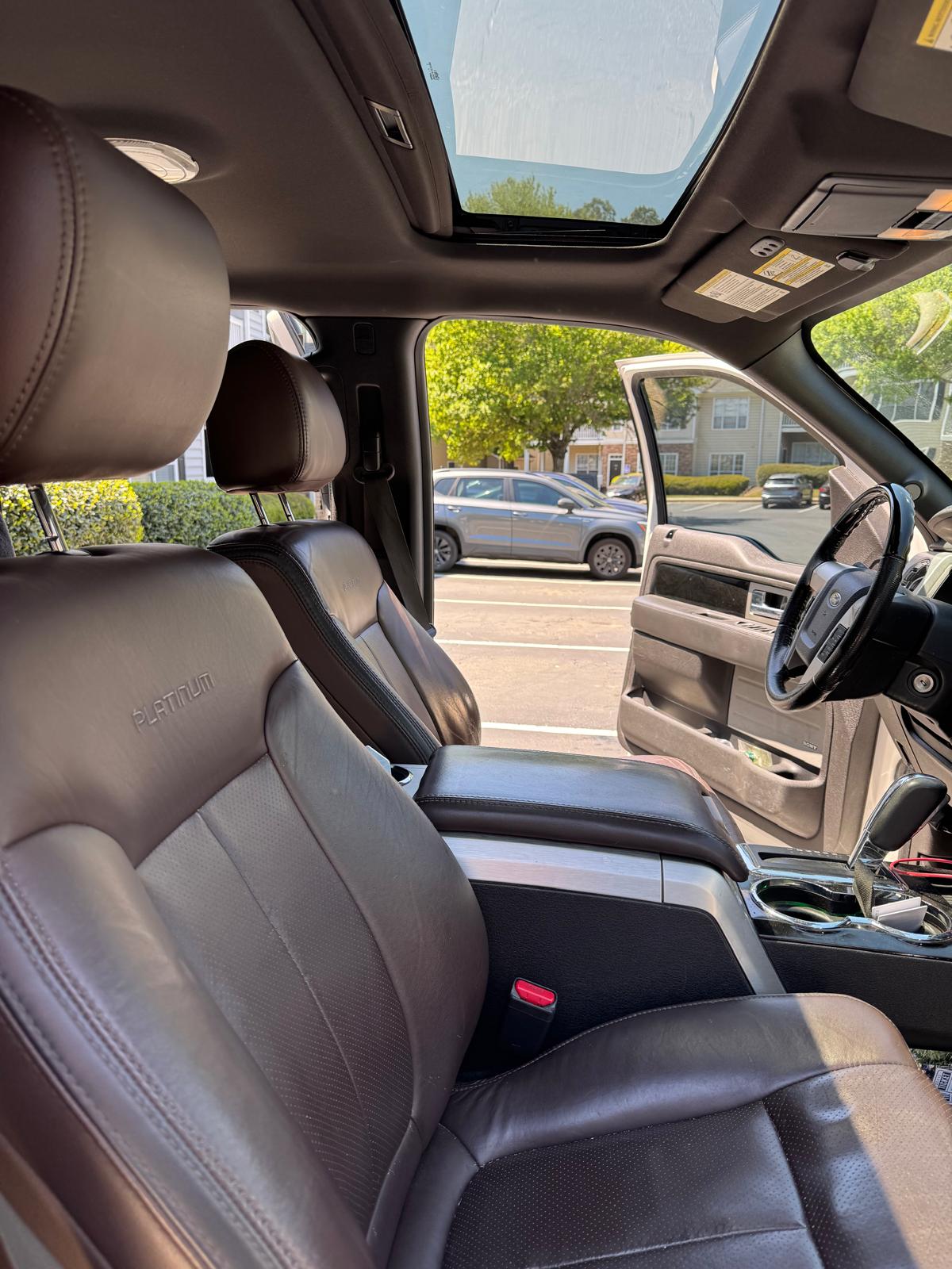 2012 Ford F150 Platinum