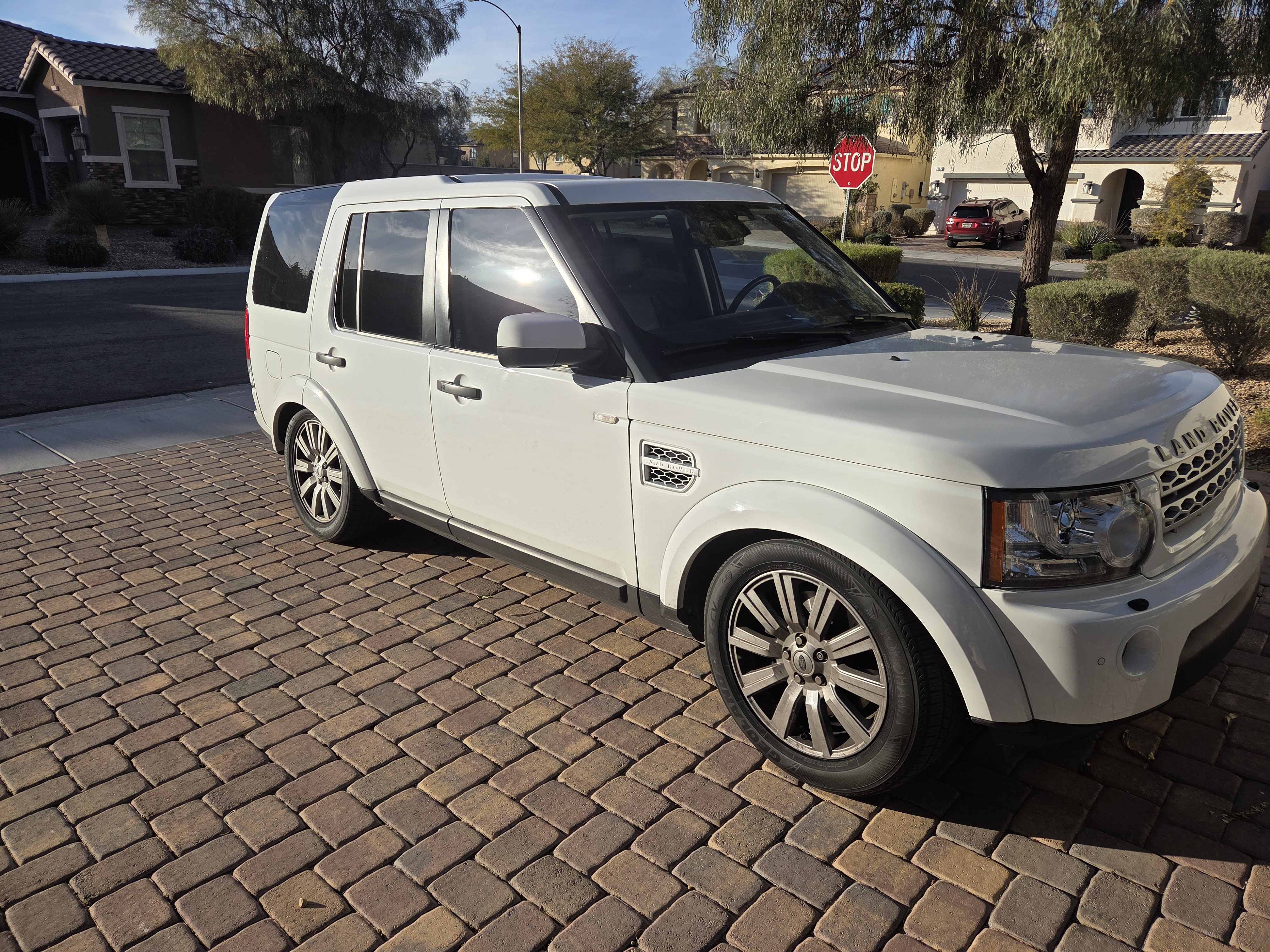 Used 2012 Land Rover LR4 HSE LUX