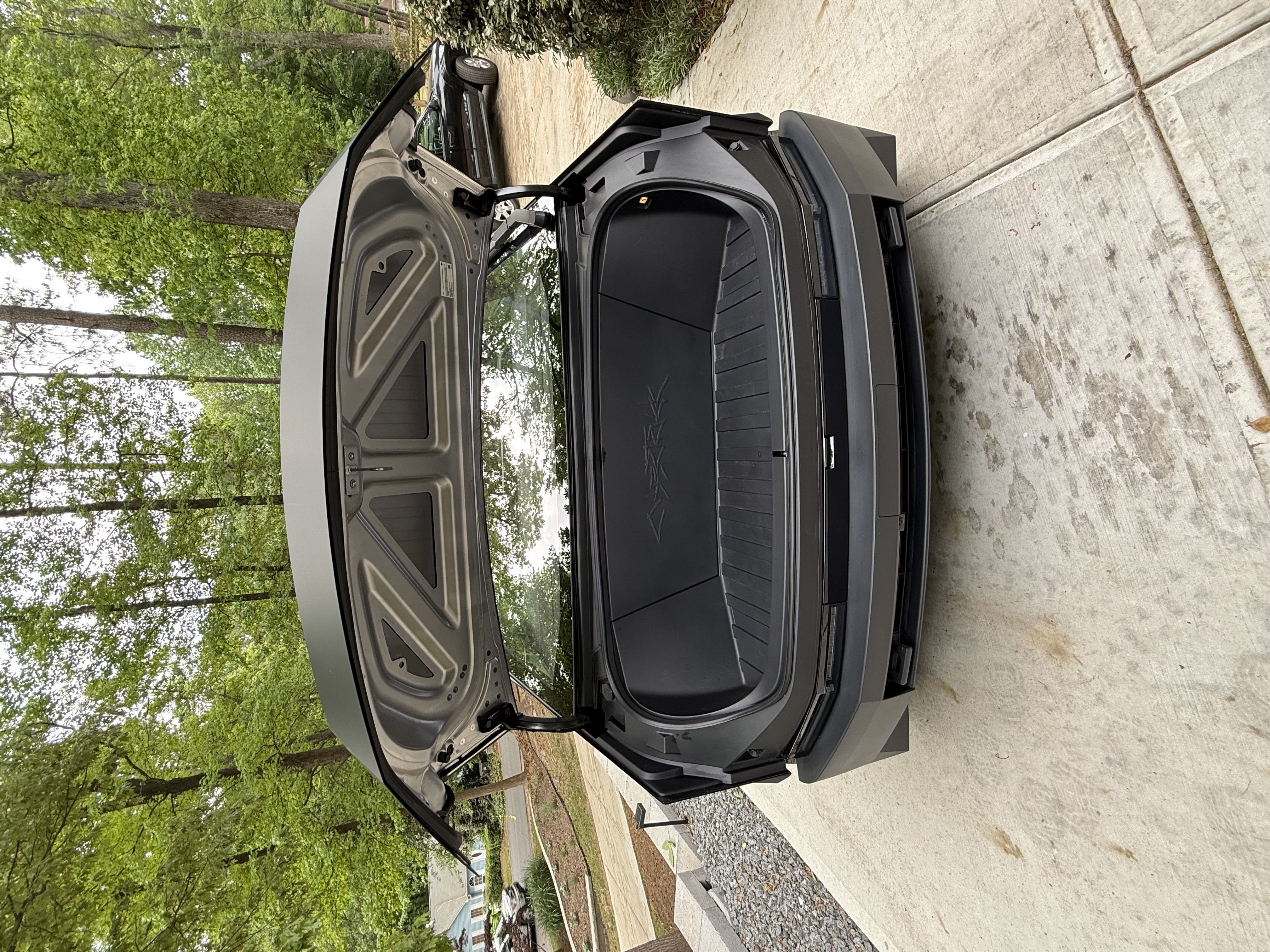 2025 Tesla Cybertruck AWD Crew Cab