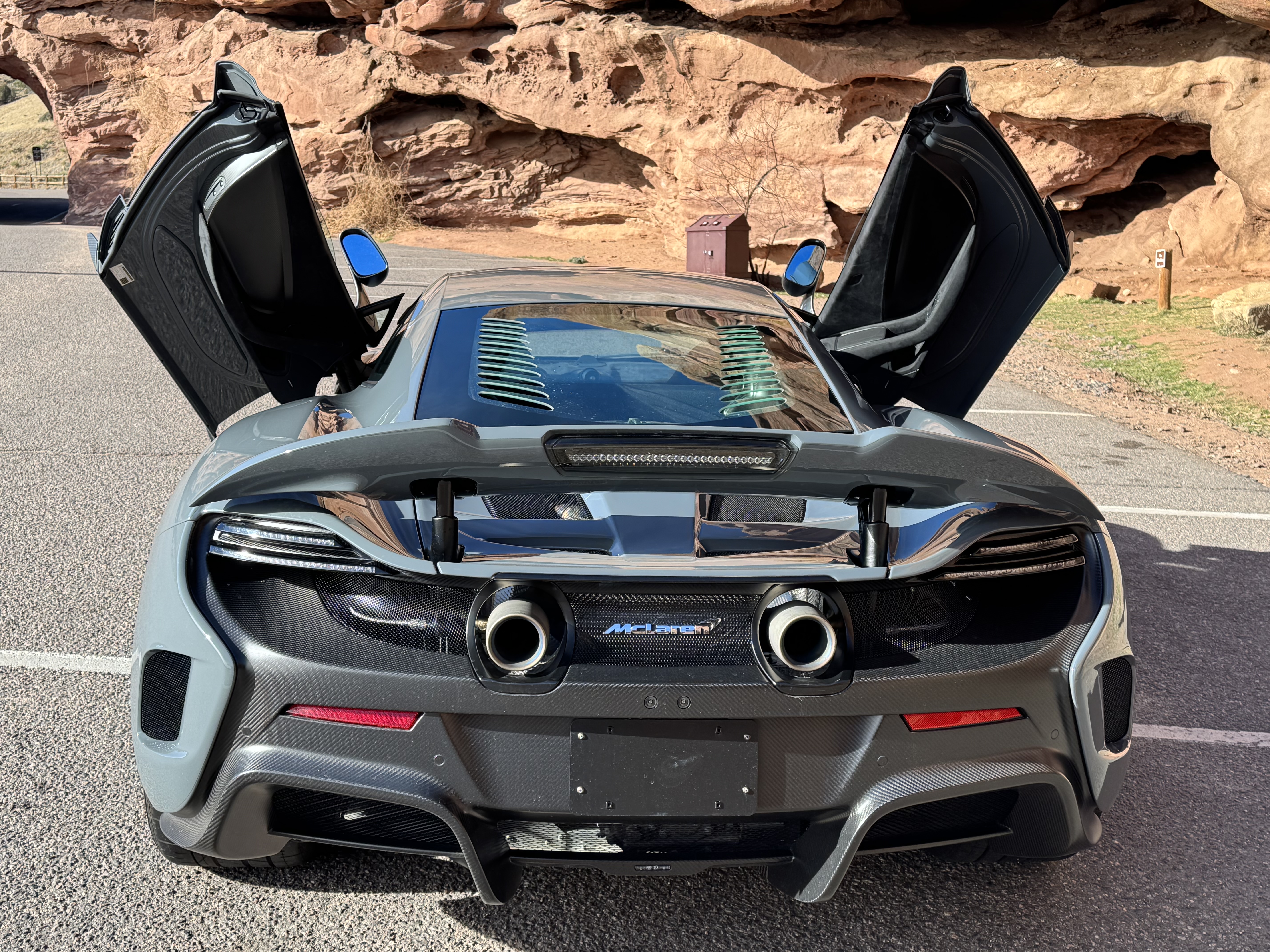 Used 2016 McLaren 675LT Coupe photo 11