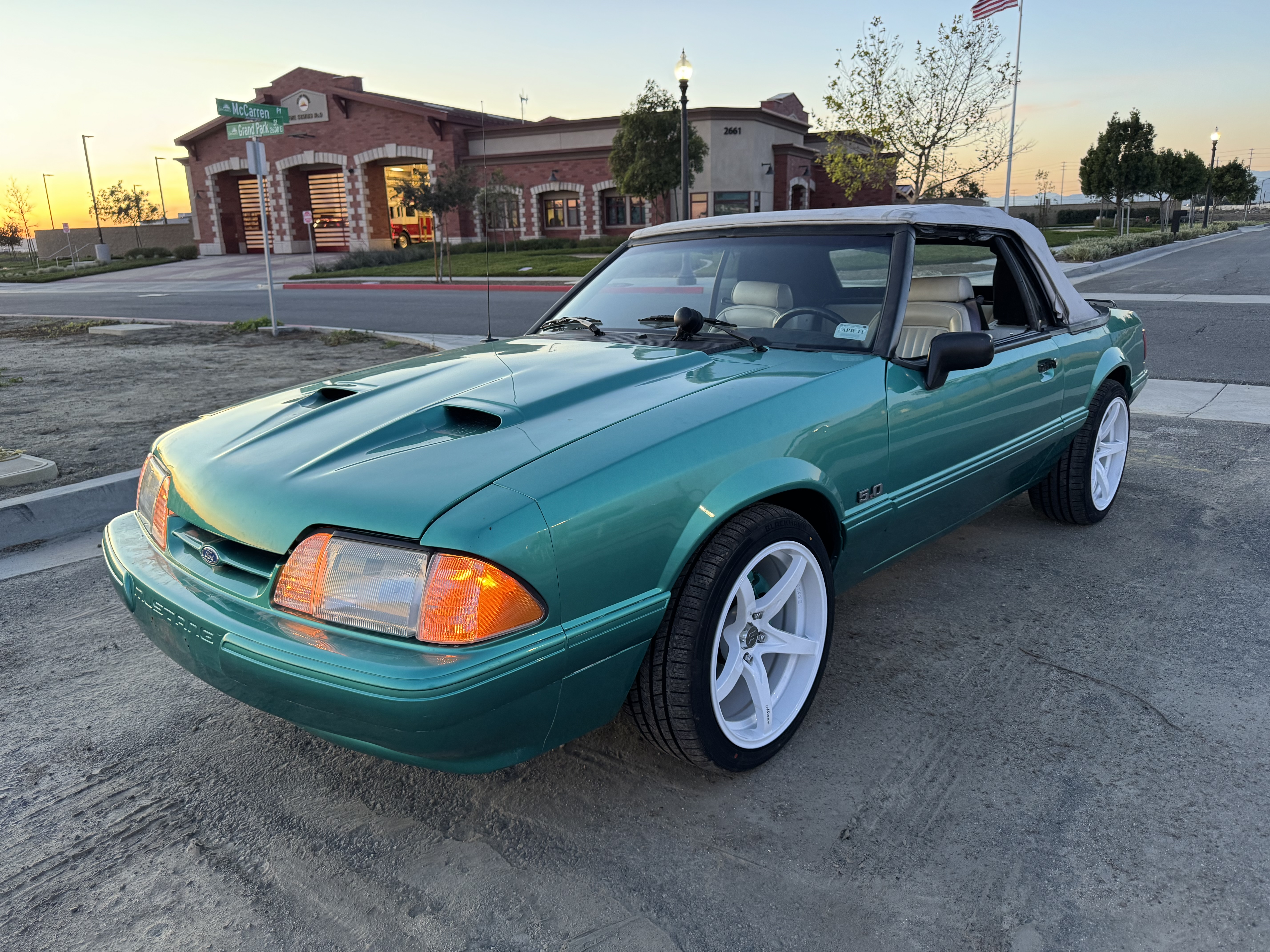 Used 1993 Ford Mustang LX