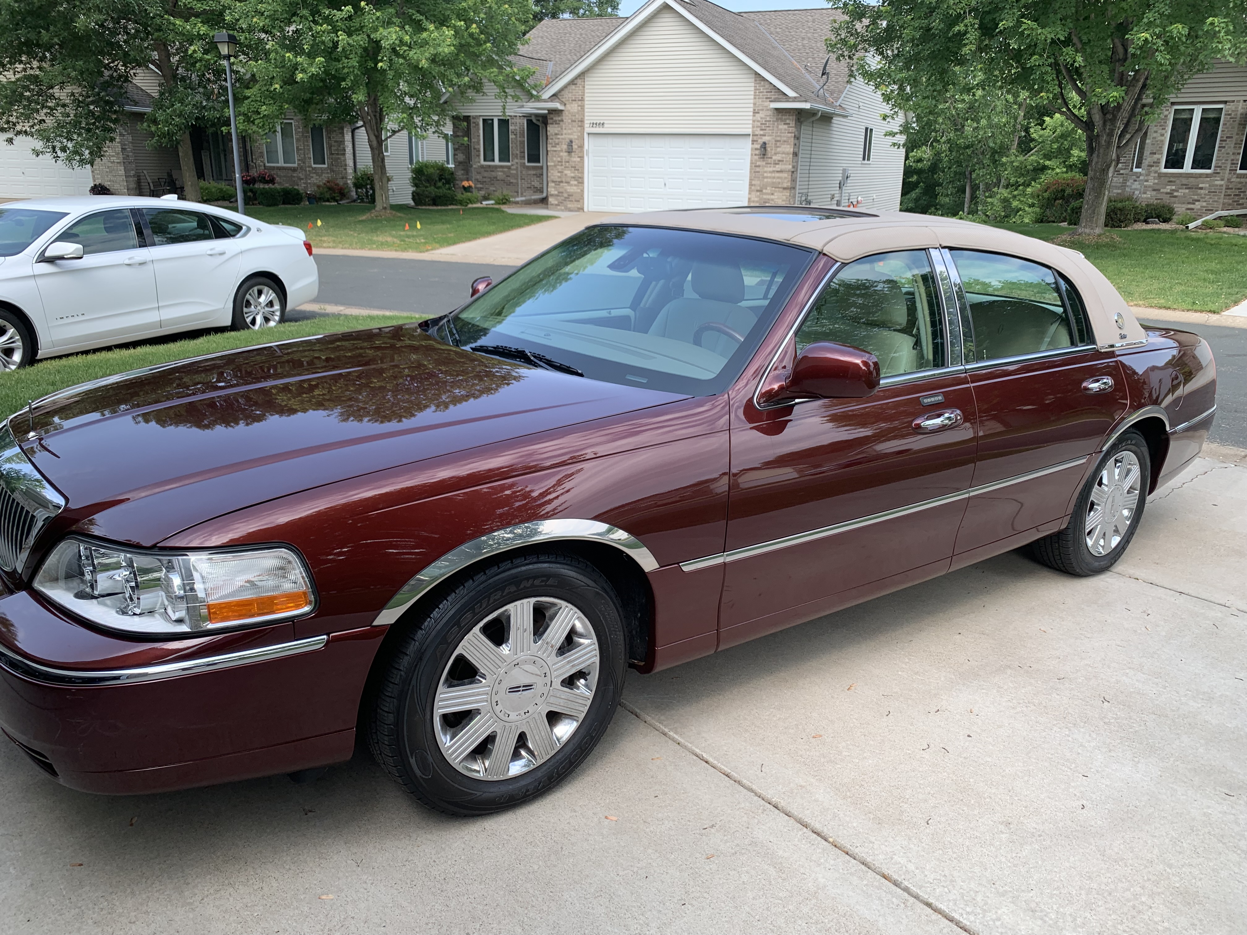 2003 Lincoln Town Car for Sale Test Drive at Home Kelley Blue Book