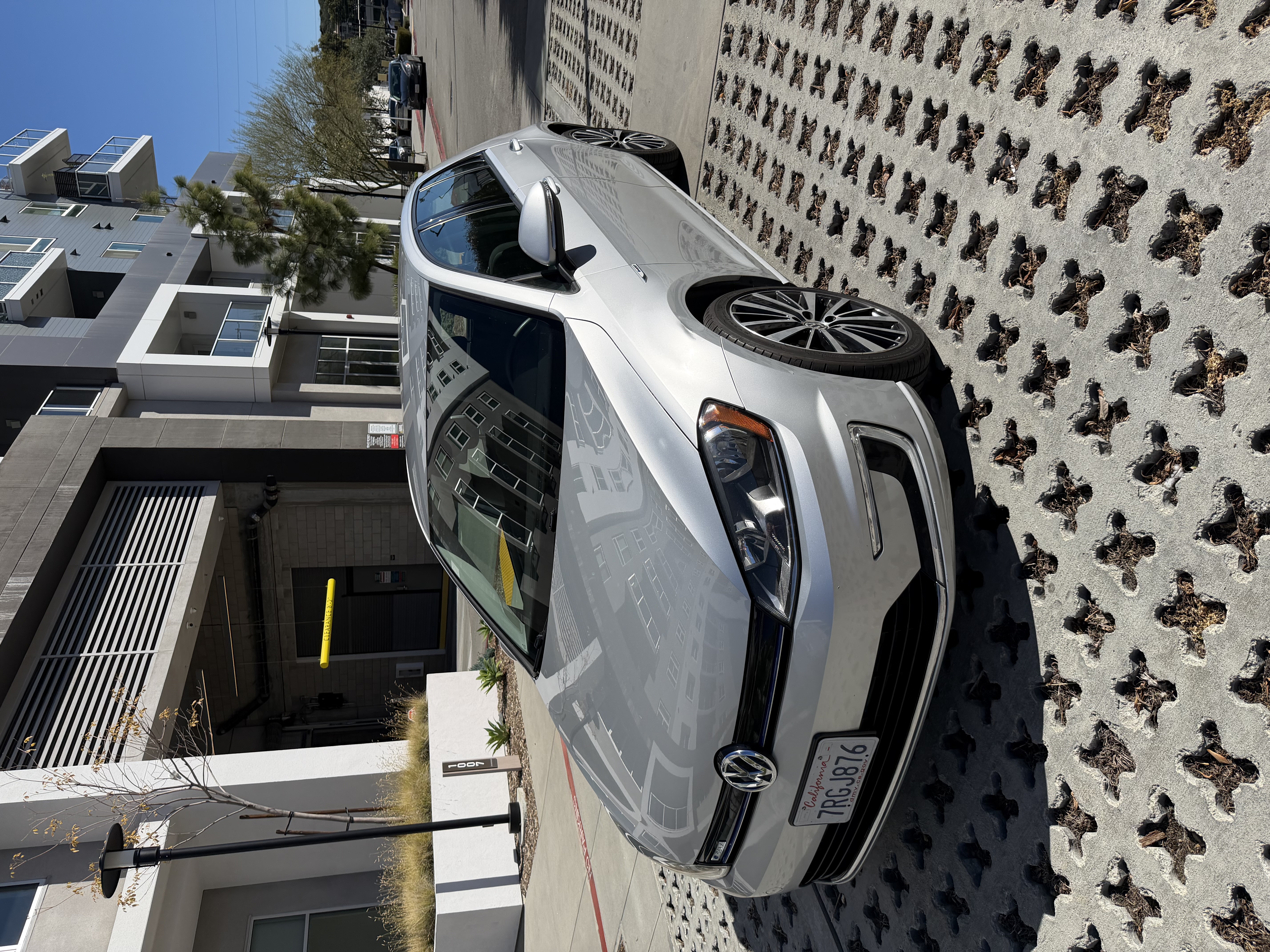 Used 2016 Volkswagen e-Golf SE