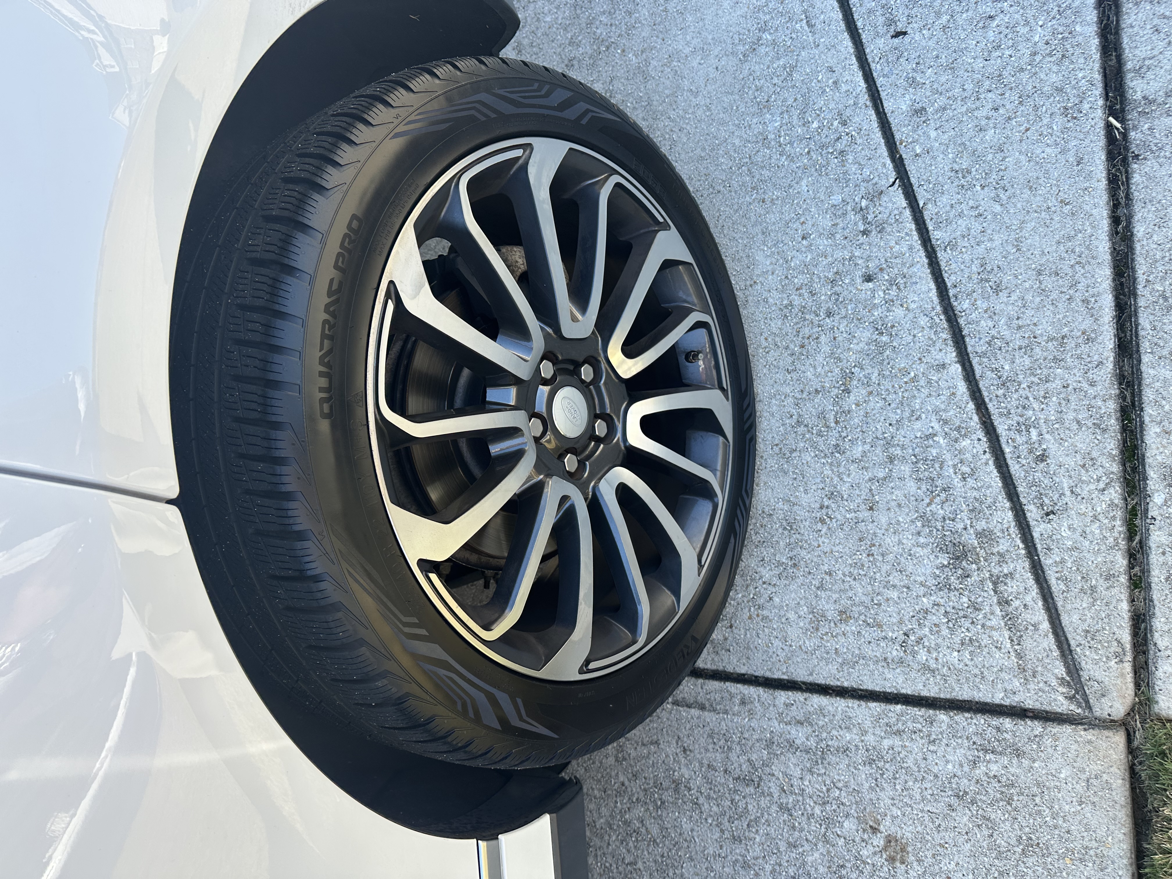 2017 Land Rover Range Rover Sport Utility 4D