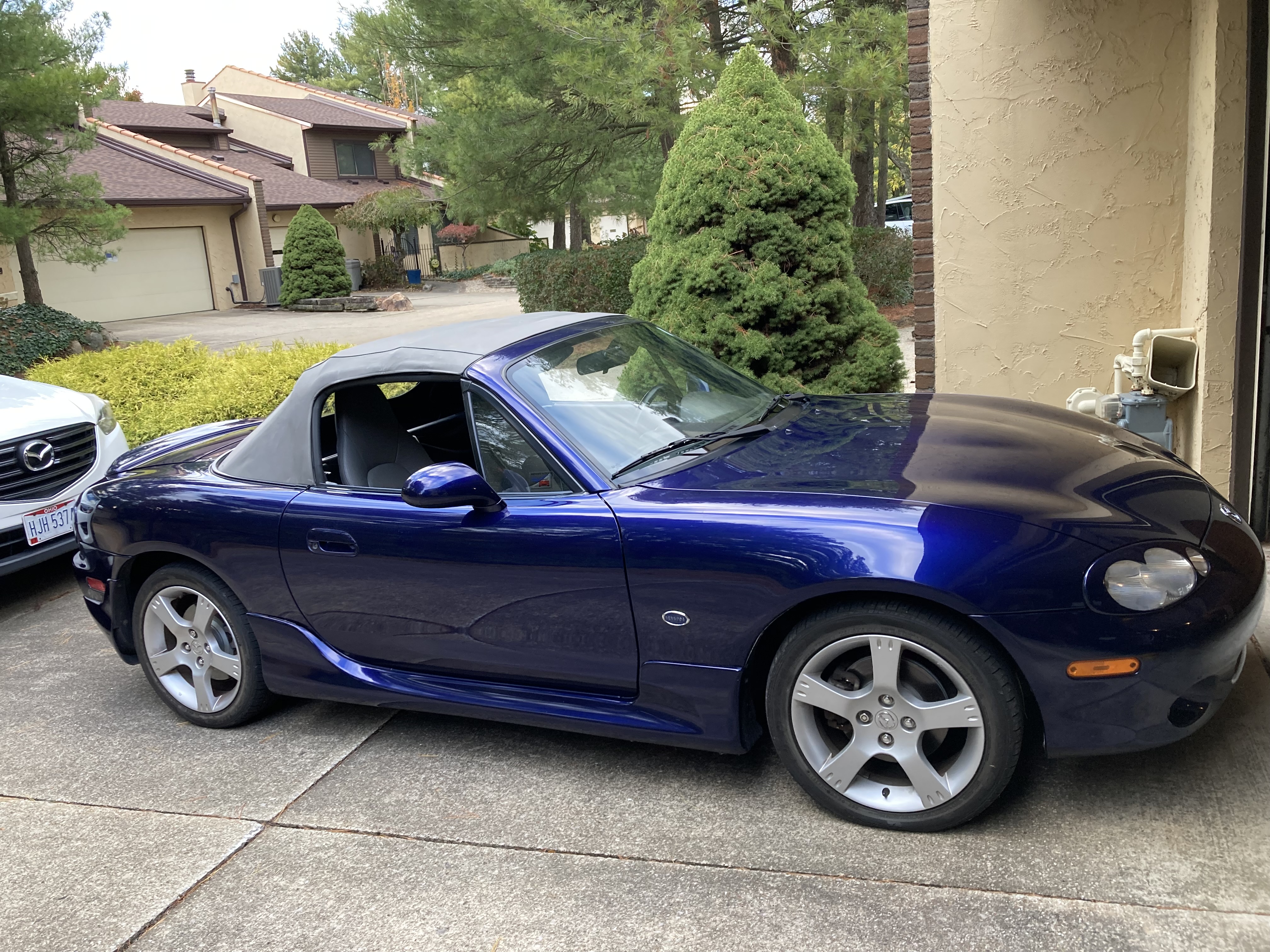Used 2003 MAZDA MX-5 Miata SE