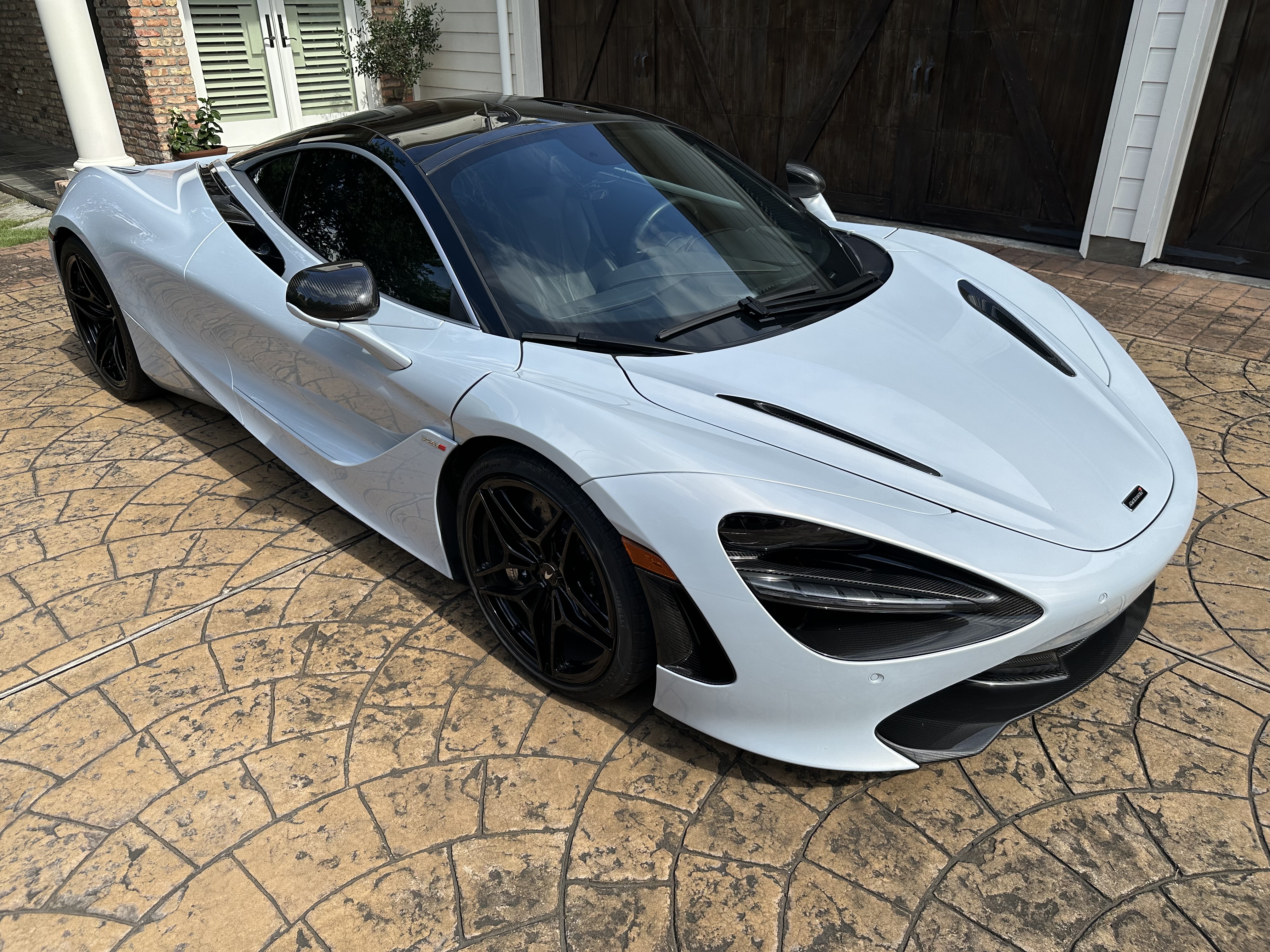 Used 2018 McLaren 720S Performance photo 9