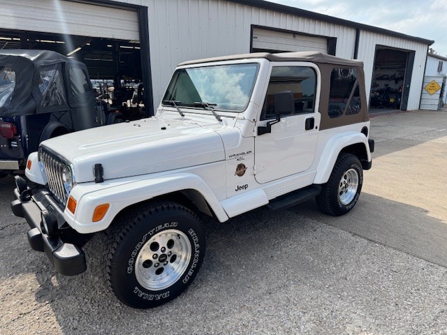 Used 1998 Jeep Wrangler Sahara