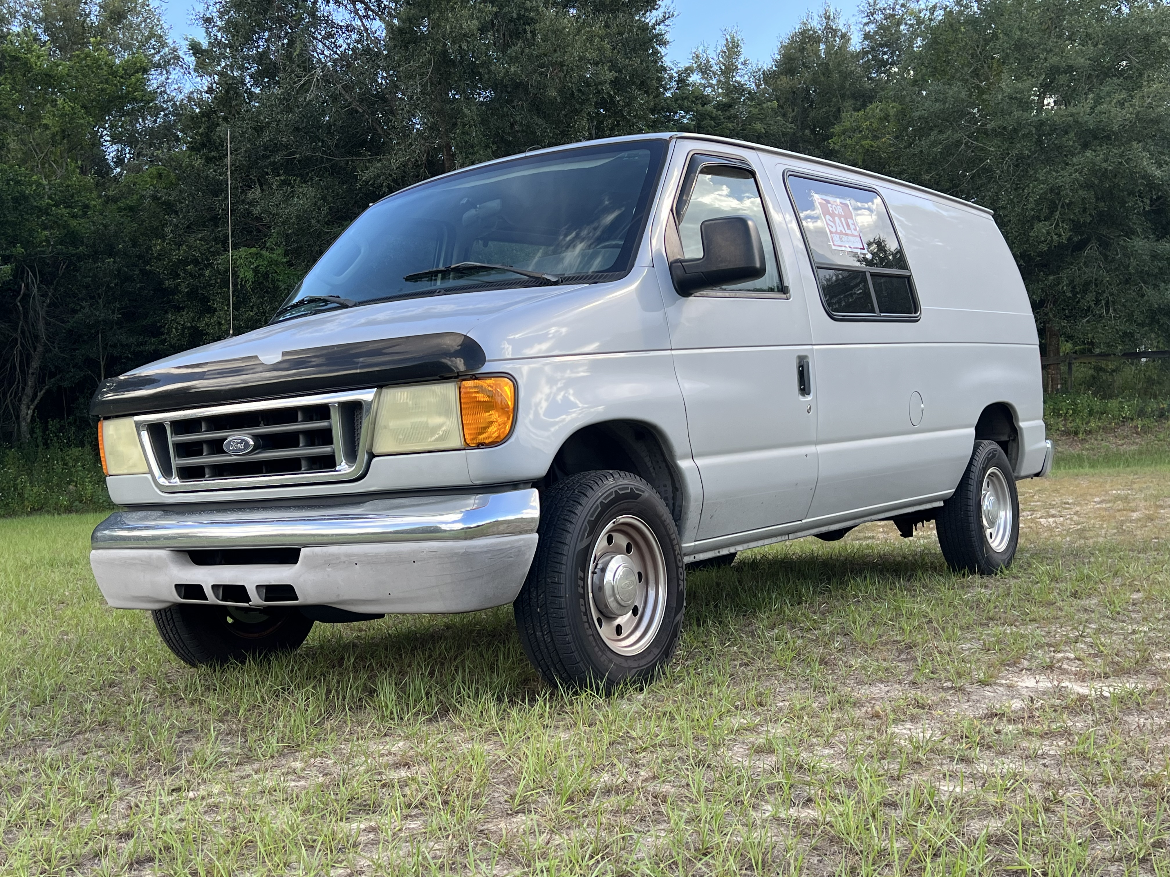 2004 ford deals e250 van