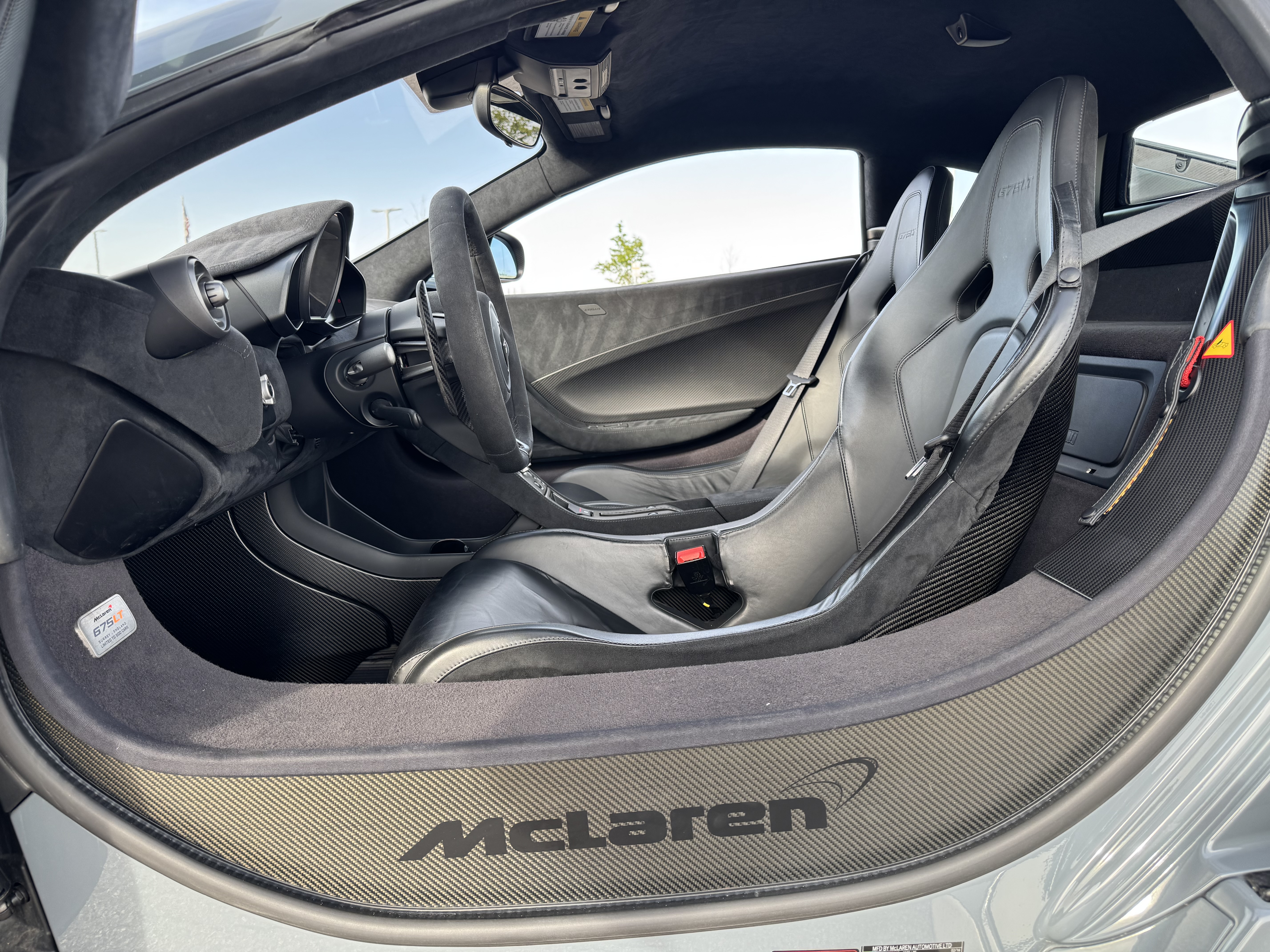 Used 2016 McLaren 675LT Coupe photo 22