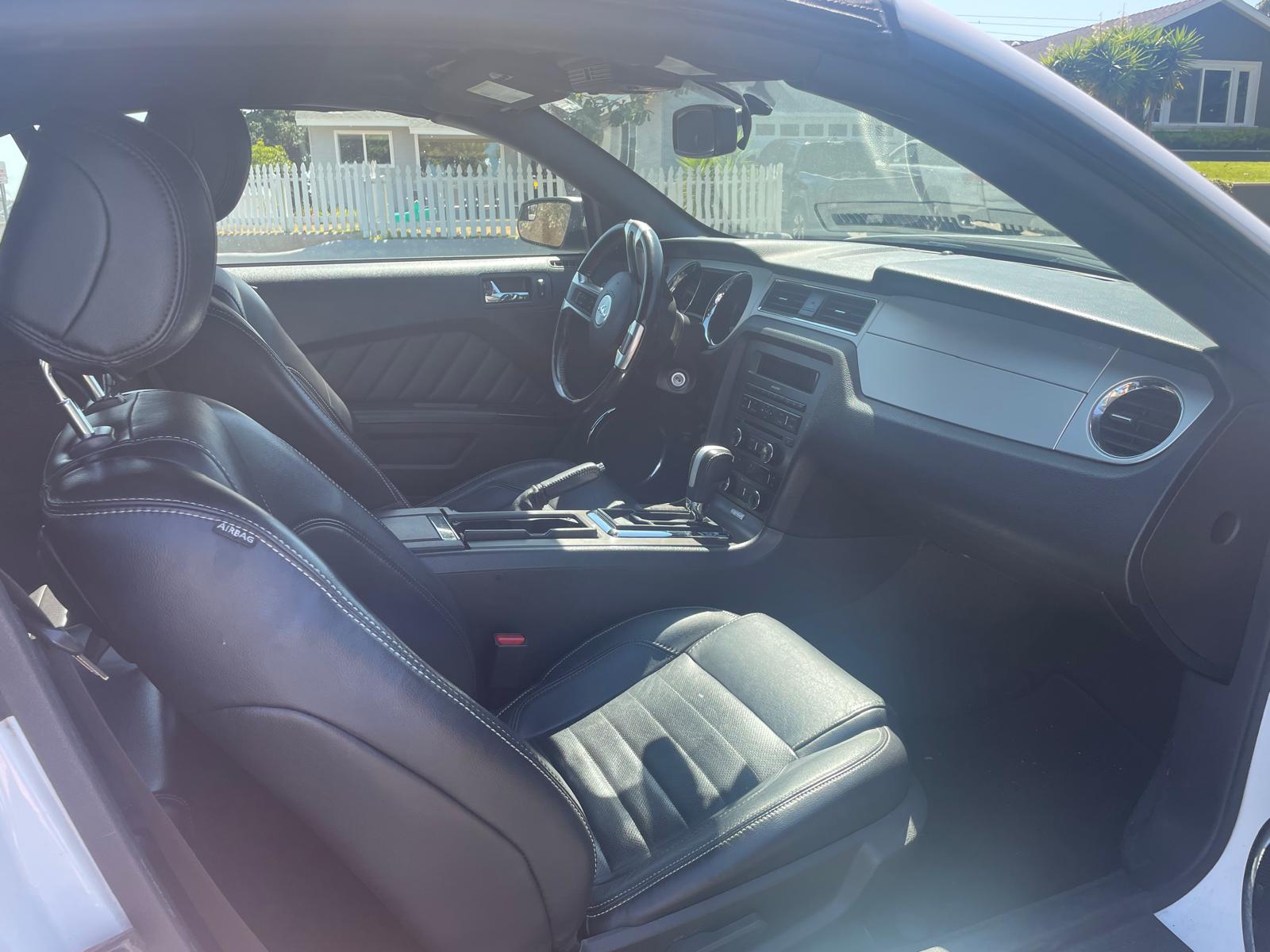 2014 Ford Mustang Premium