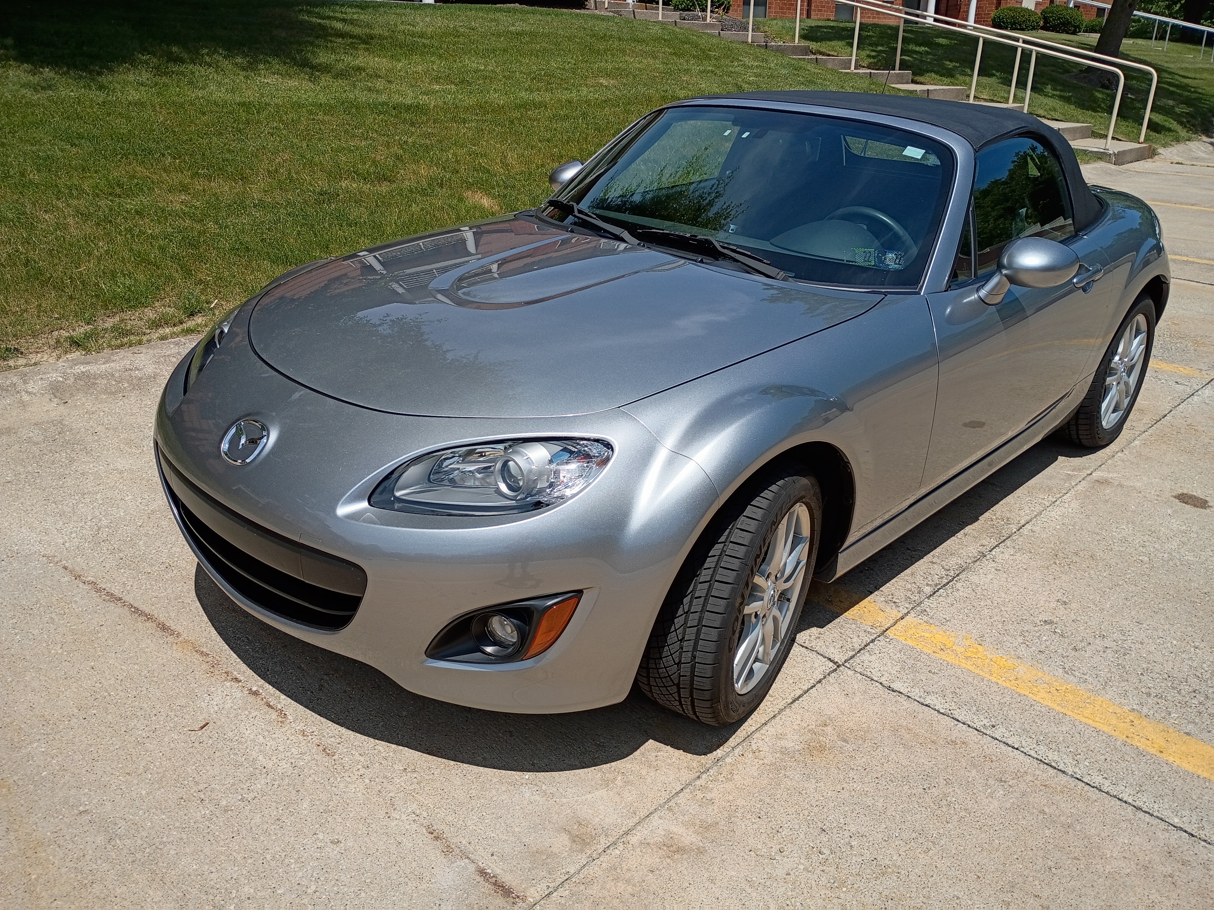 Used 2010 MAZDA MX-5 Miata Sport
