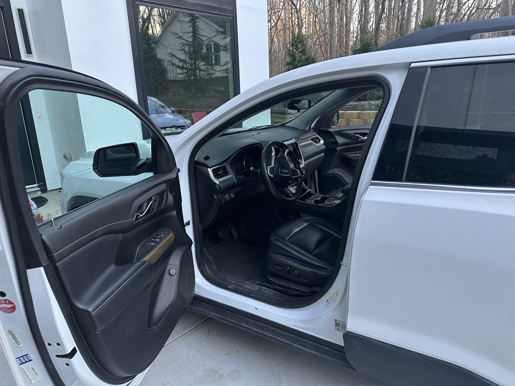 2020 GMC Acadia SLE