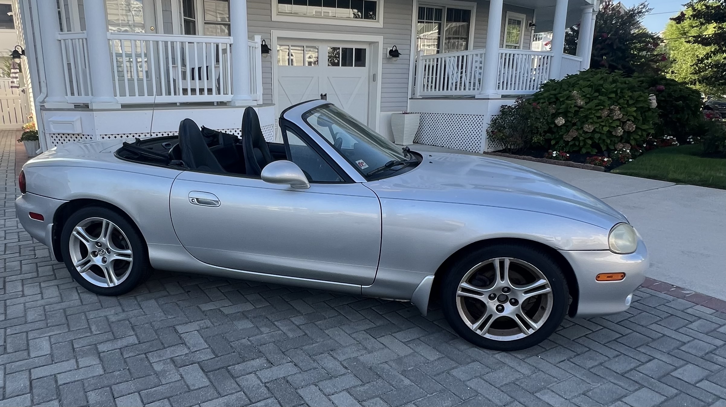 Used 2005 MAZDA MX-5 Miata LS