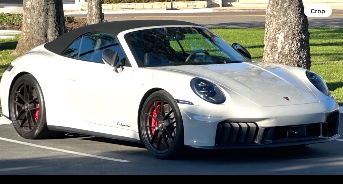 2025 Porsche 911 Carrera GTS