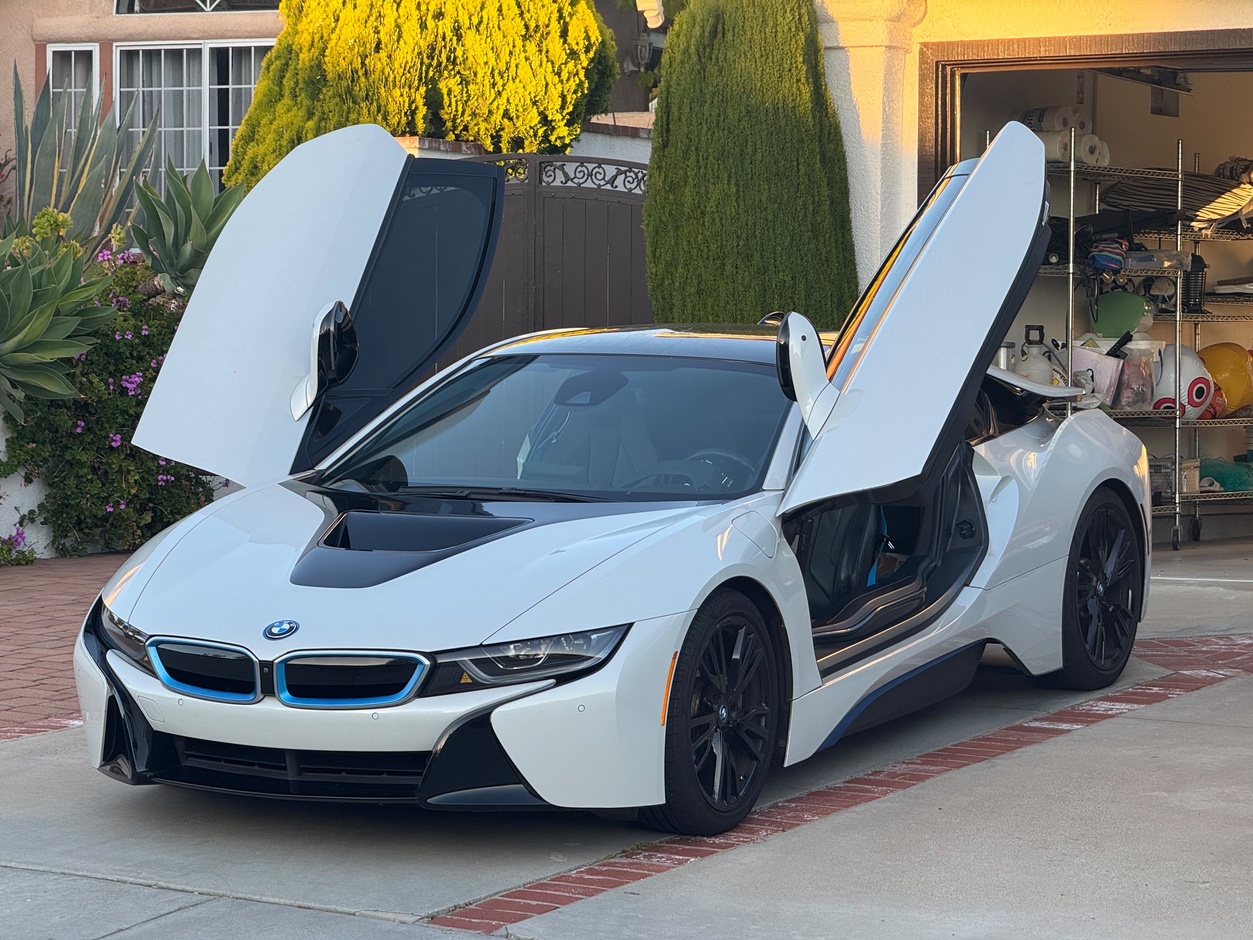 Used 2016 BMW i8