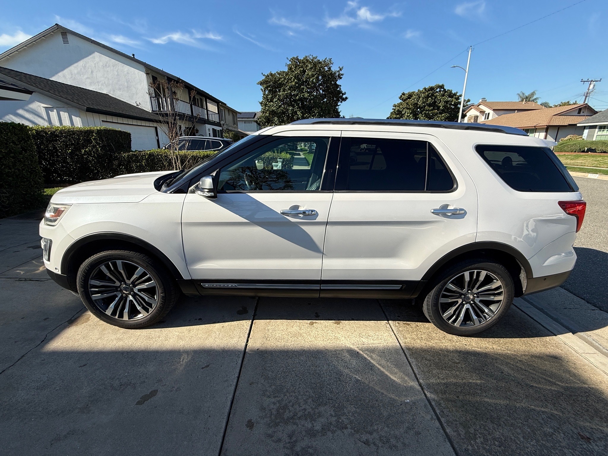 2017 Ford Explorer Platinum