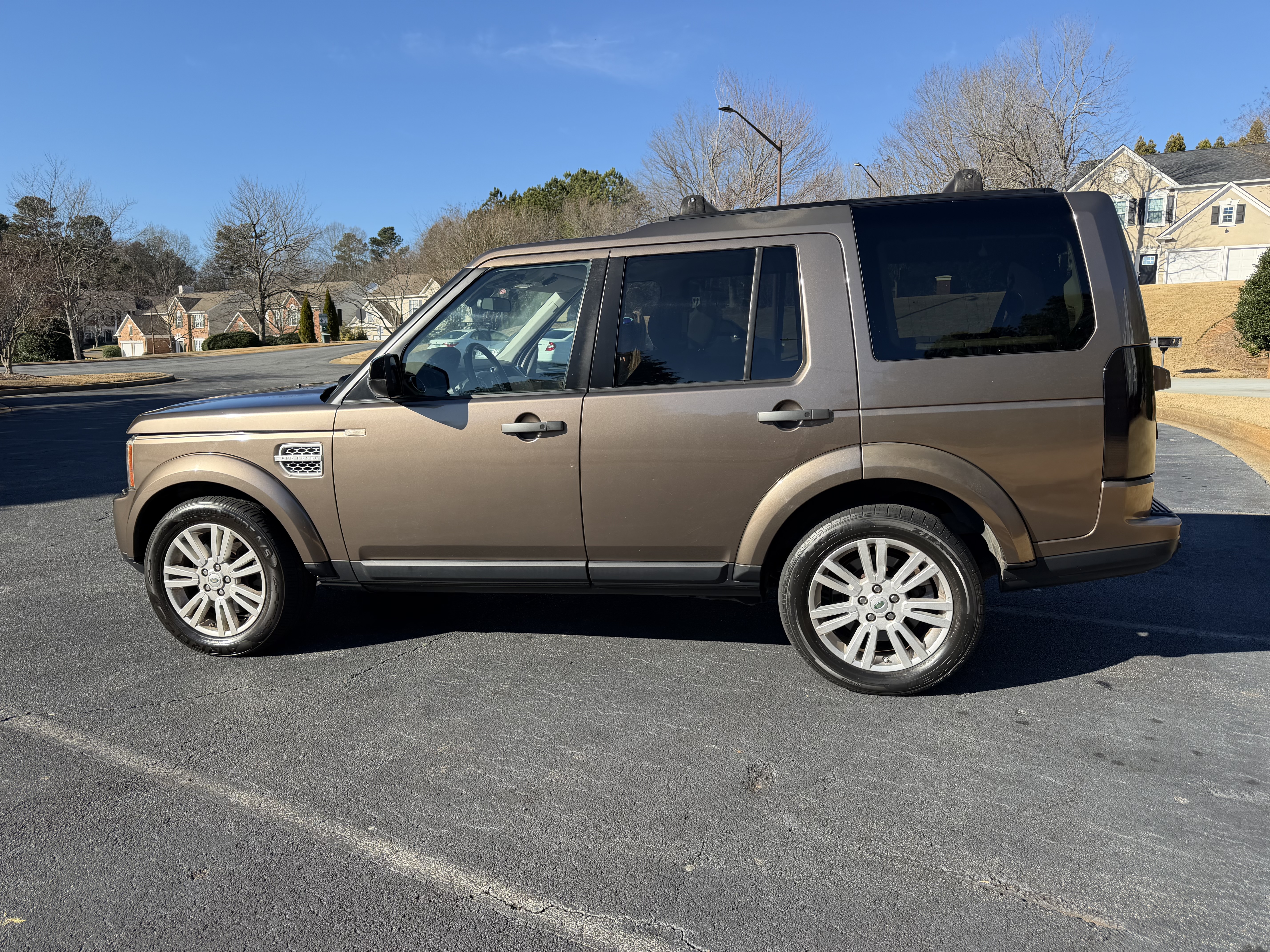 Used 2010 Land Rover LR4 HSE LUX