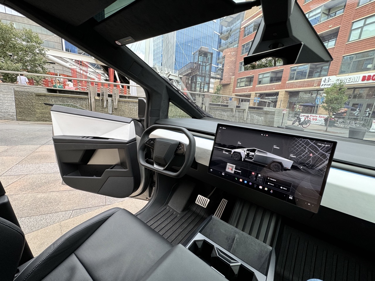 2024 Tesla Cybertruck AWD Crew Cab