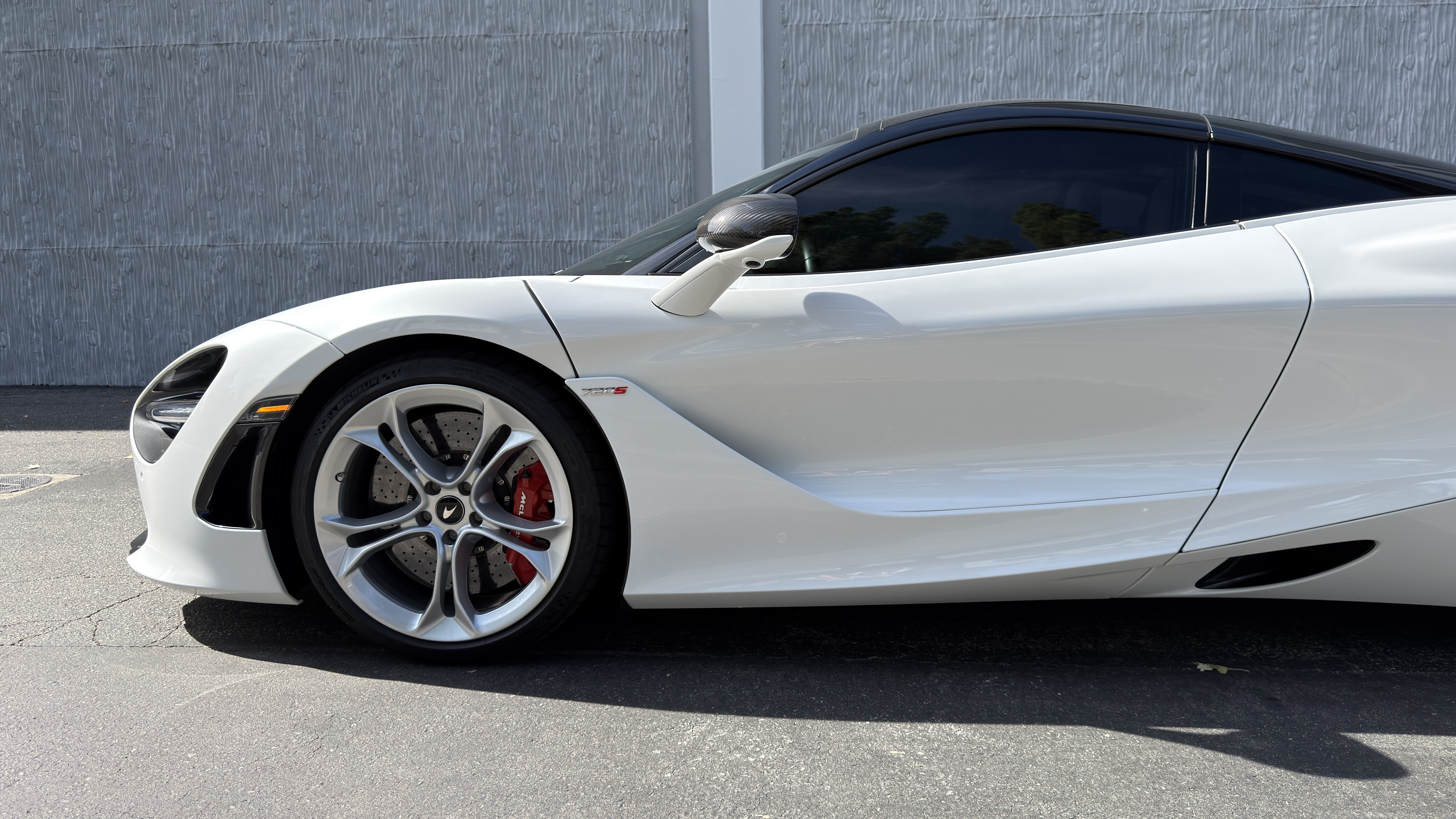 Used 2020 McLaren 720S Coupe 2D photo 24