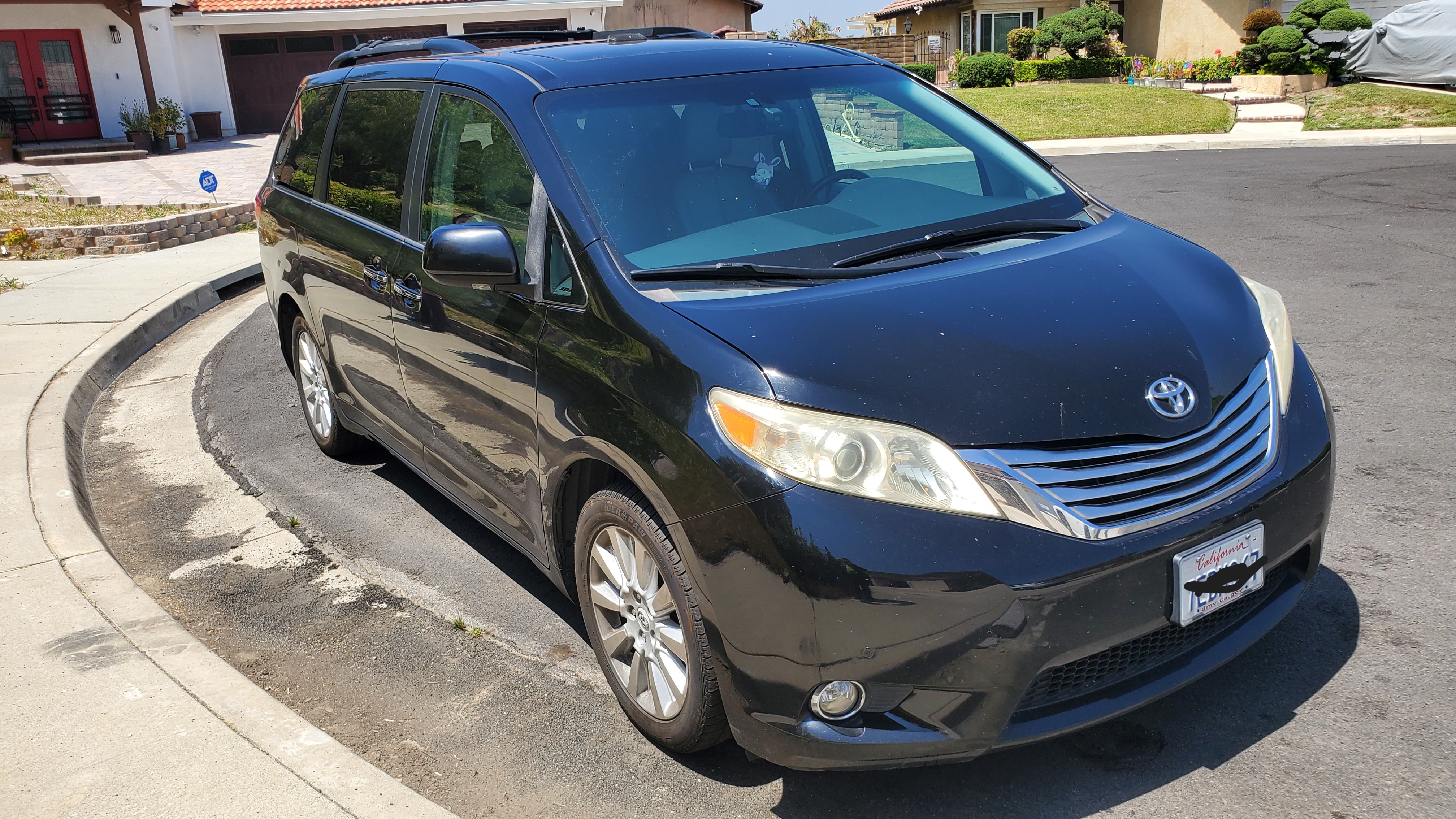 Used 2012 Toyota Sienna for Sale - Kelley Blue Book