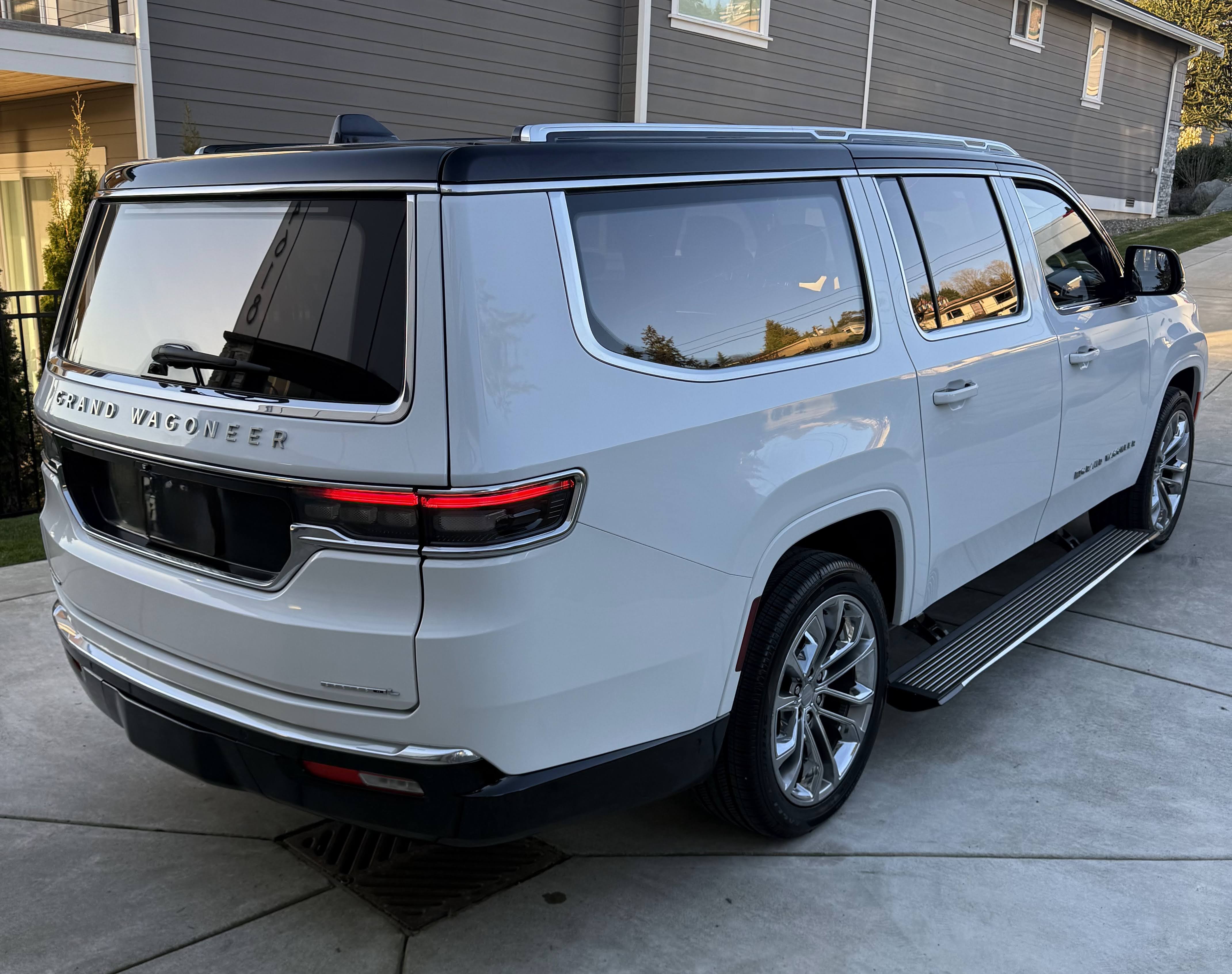 2023 Jeep Grand Wagoneer L Series II