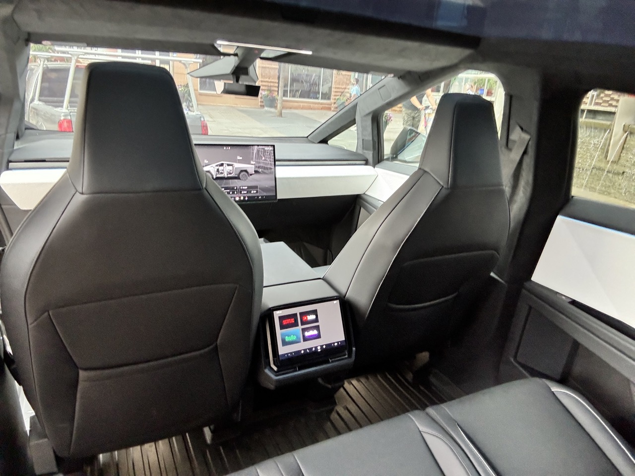 2024 Tesla Cybertruck AWD Crew Cab