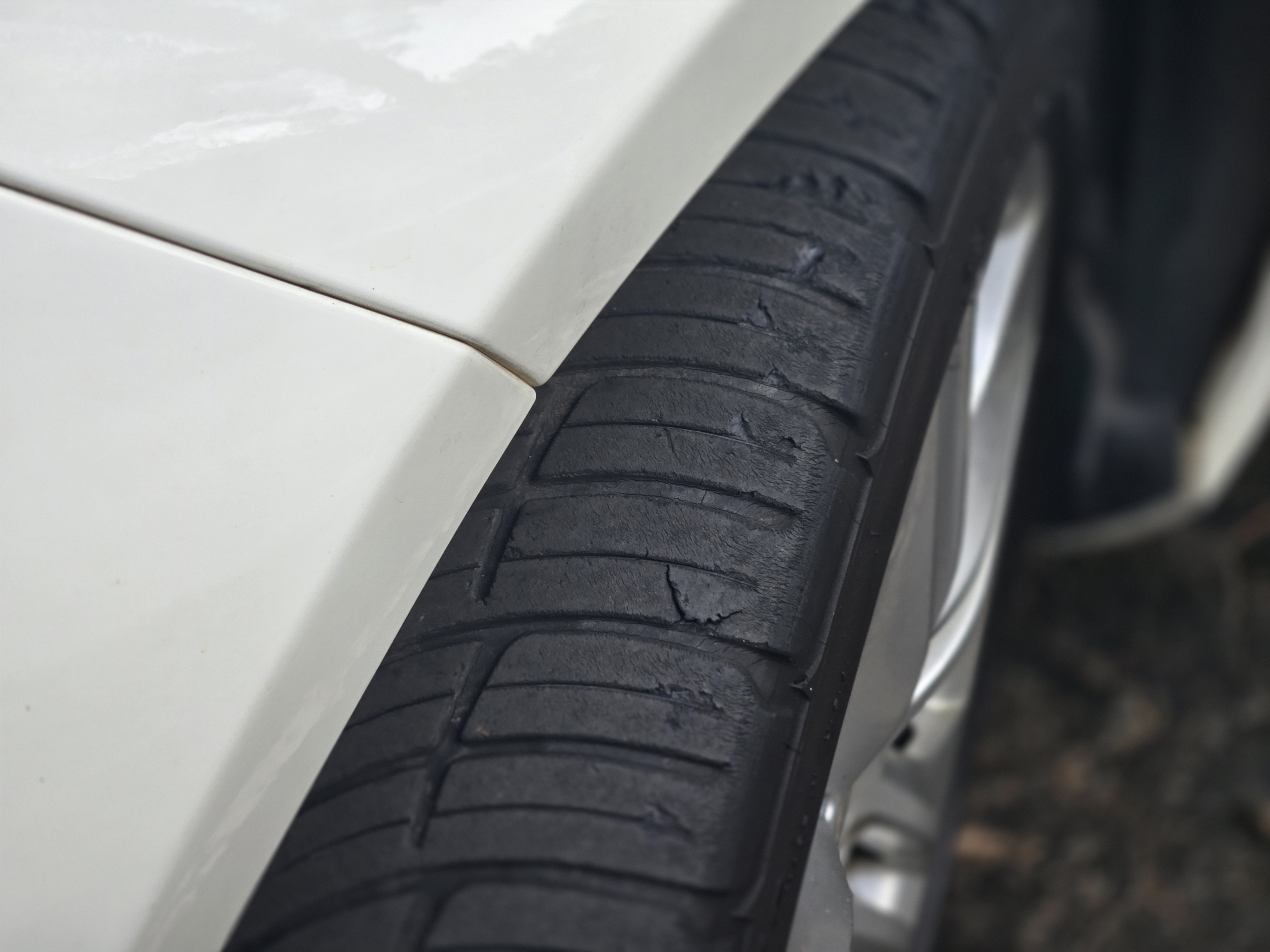 2010 Mercedes-Benz E 350 4MATIC Sedan