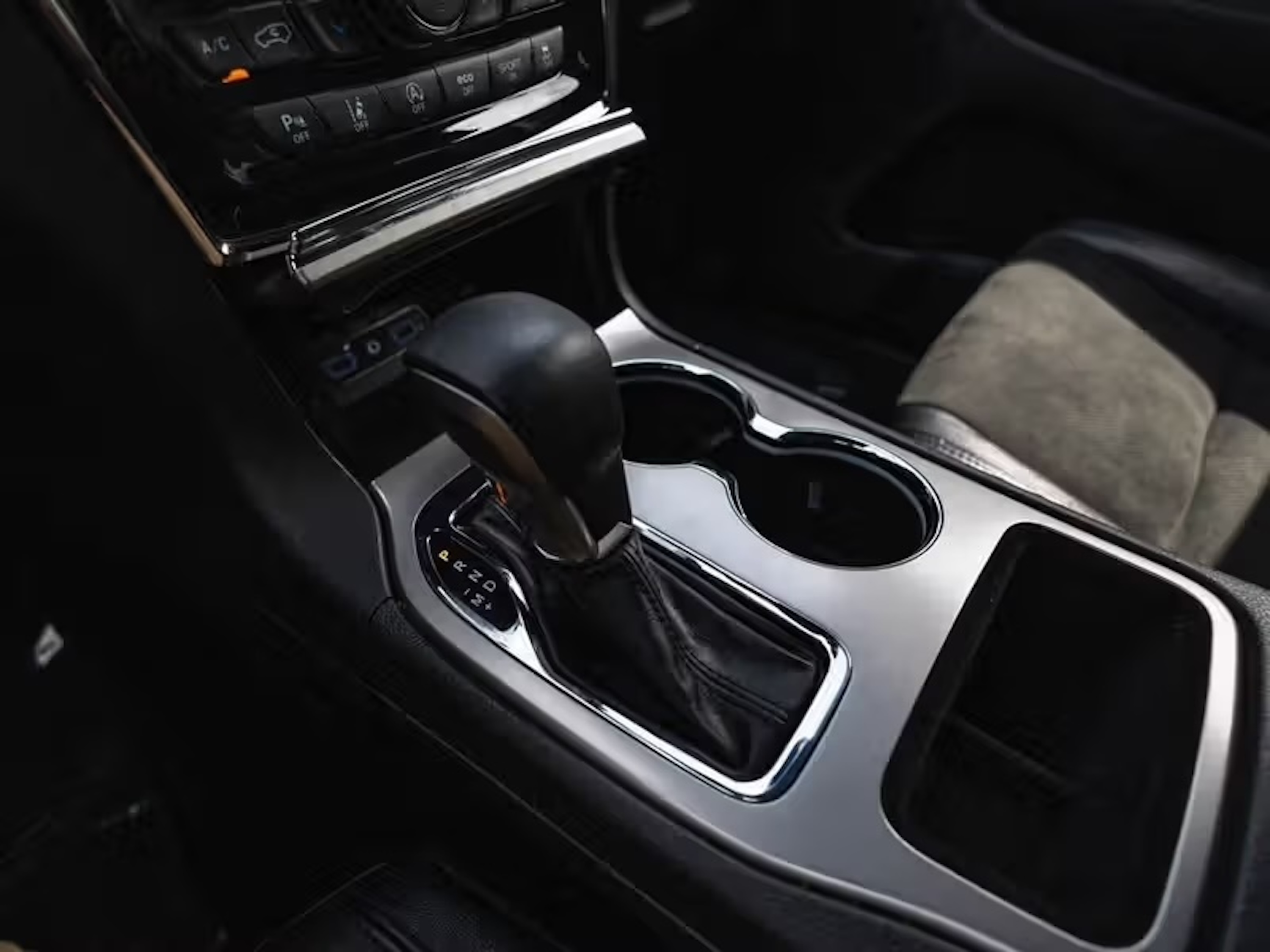 2022 Jeep Grand Cherokee Laredo X