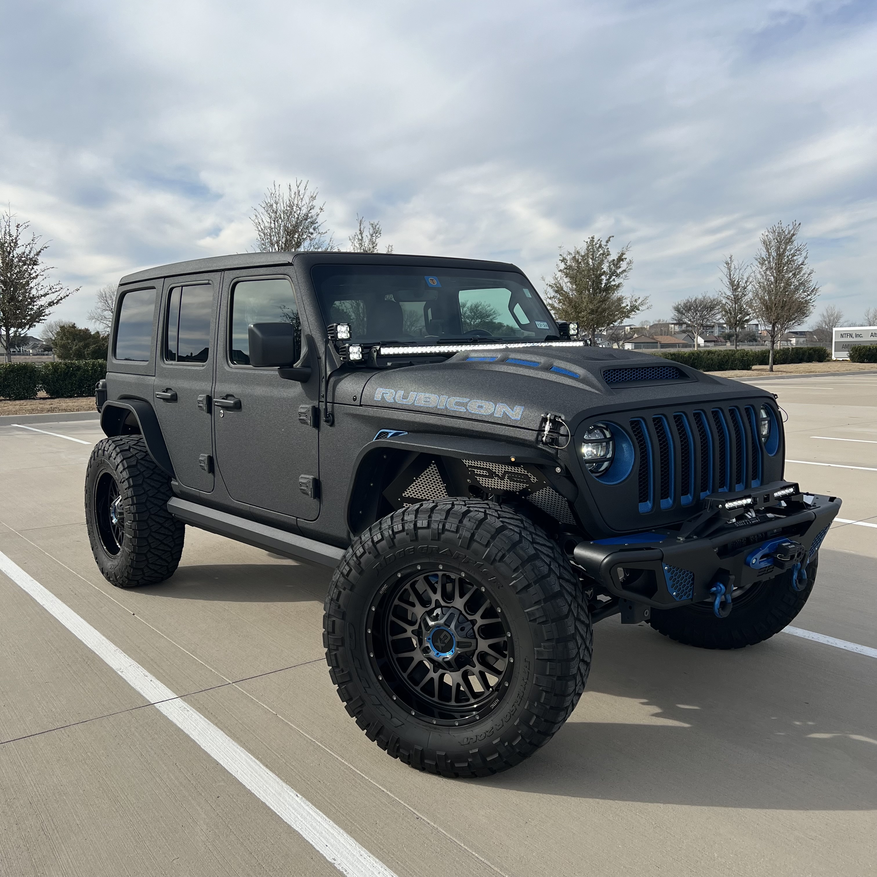 Jeep Wrangler Unlimited Rubicon used, fuel Hybrid and Automatic gearbox, 3  Km - 73.752 €