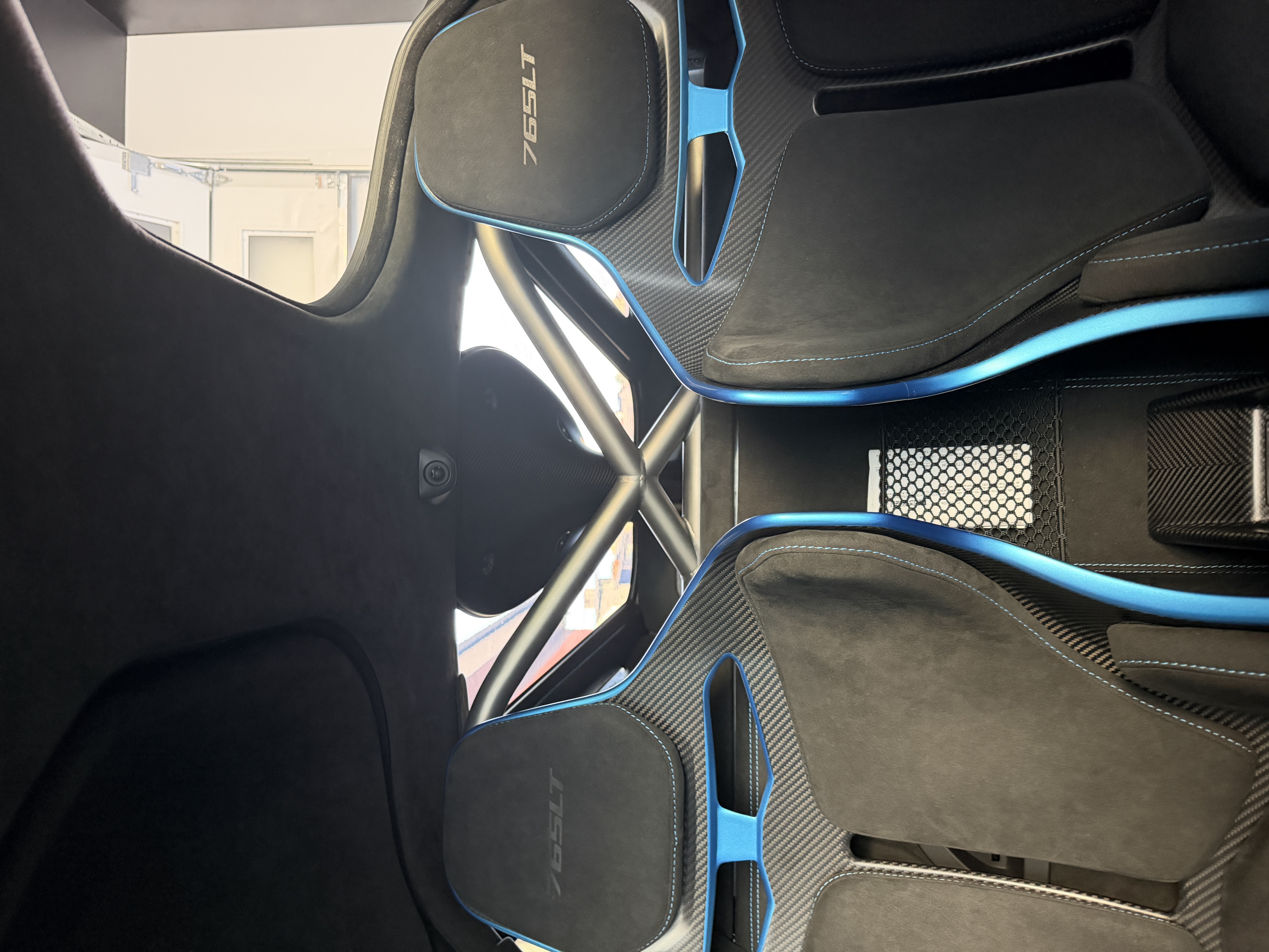 Used 2021 McLaren 765LT photo 14