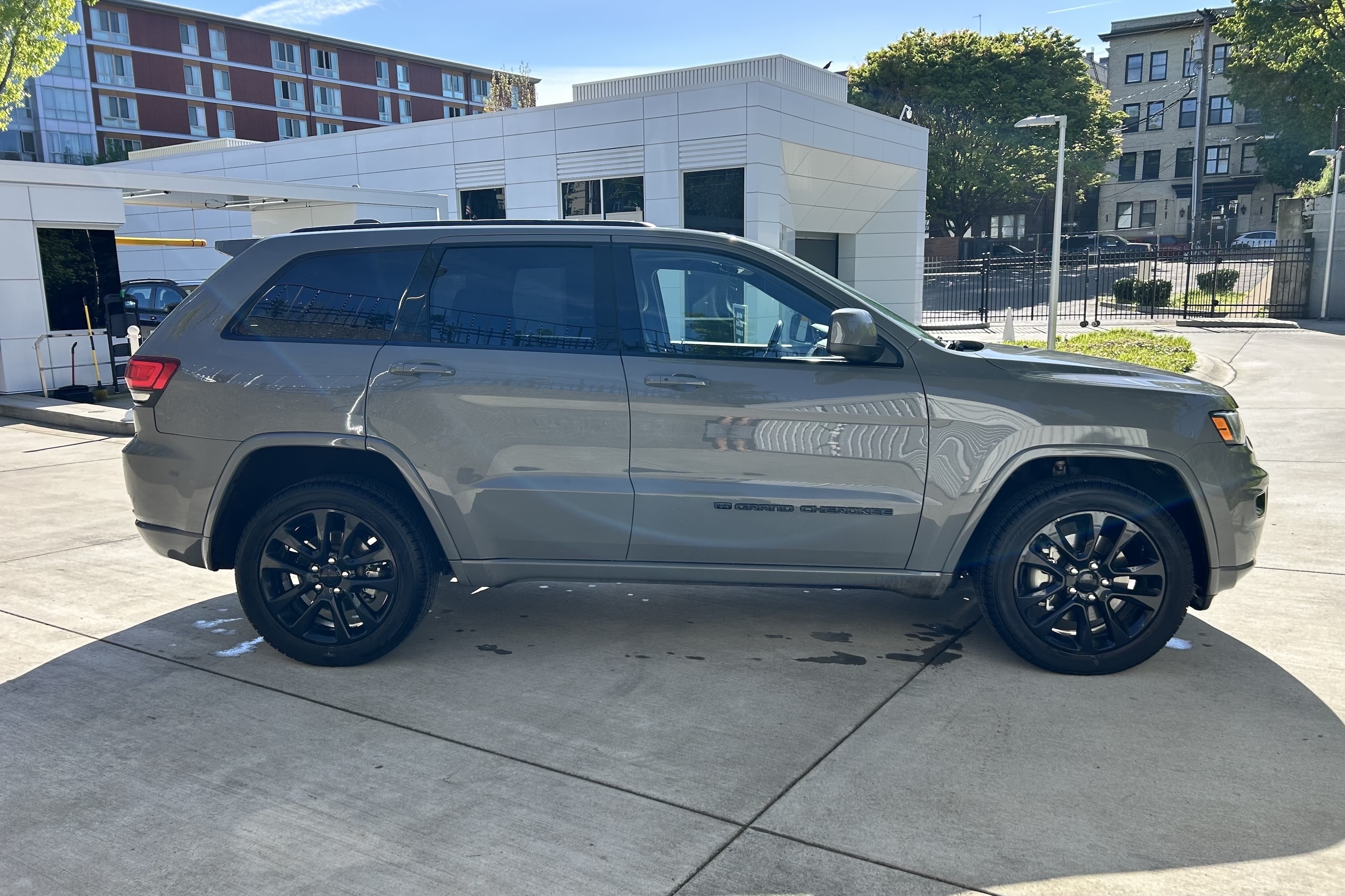2022 Jeep Grand Cherokee Laredo X