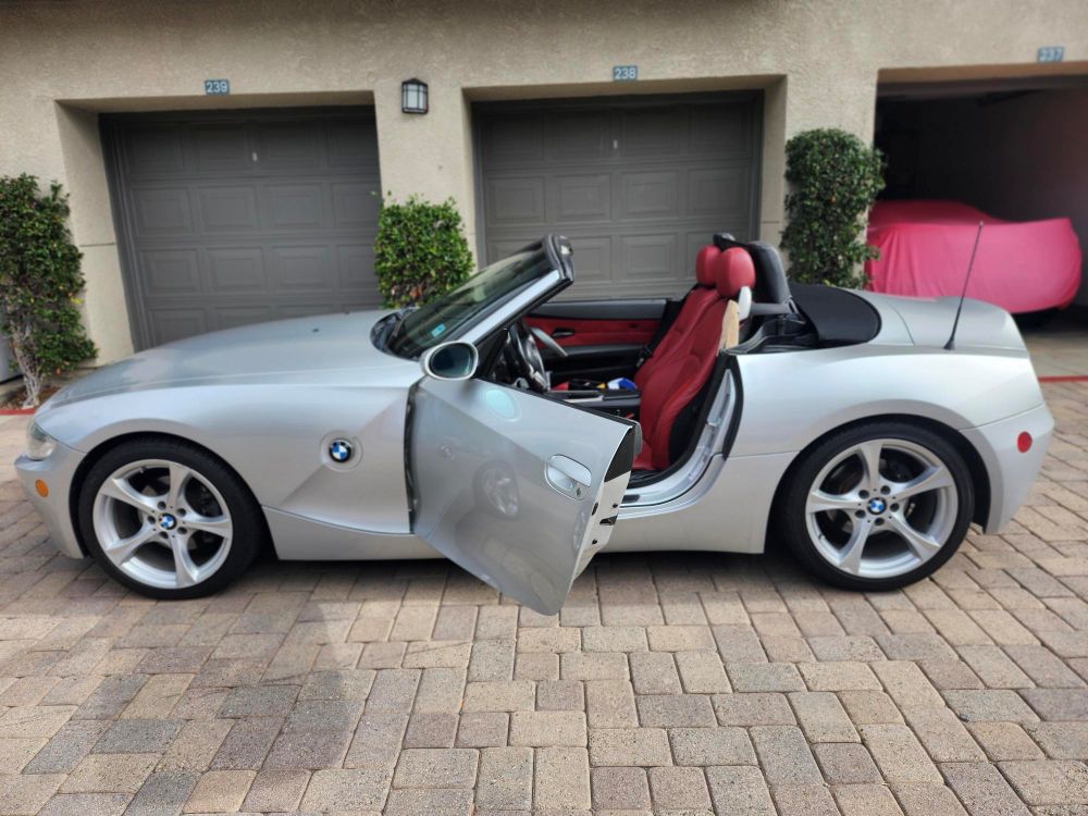 Used 2005 BMW Z4 3.0i