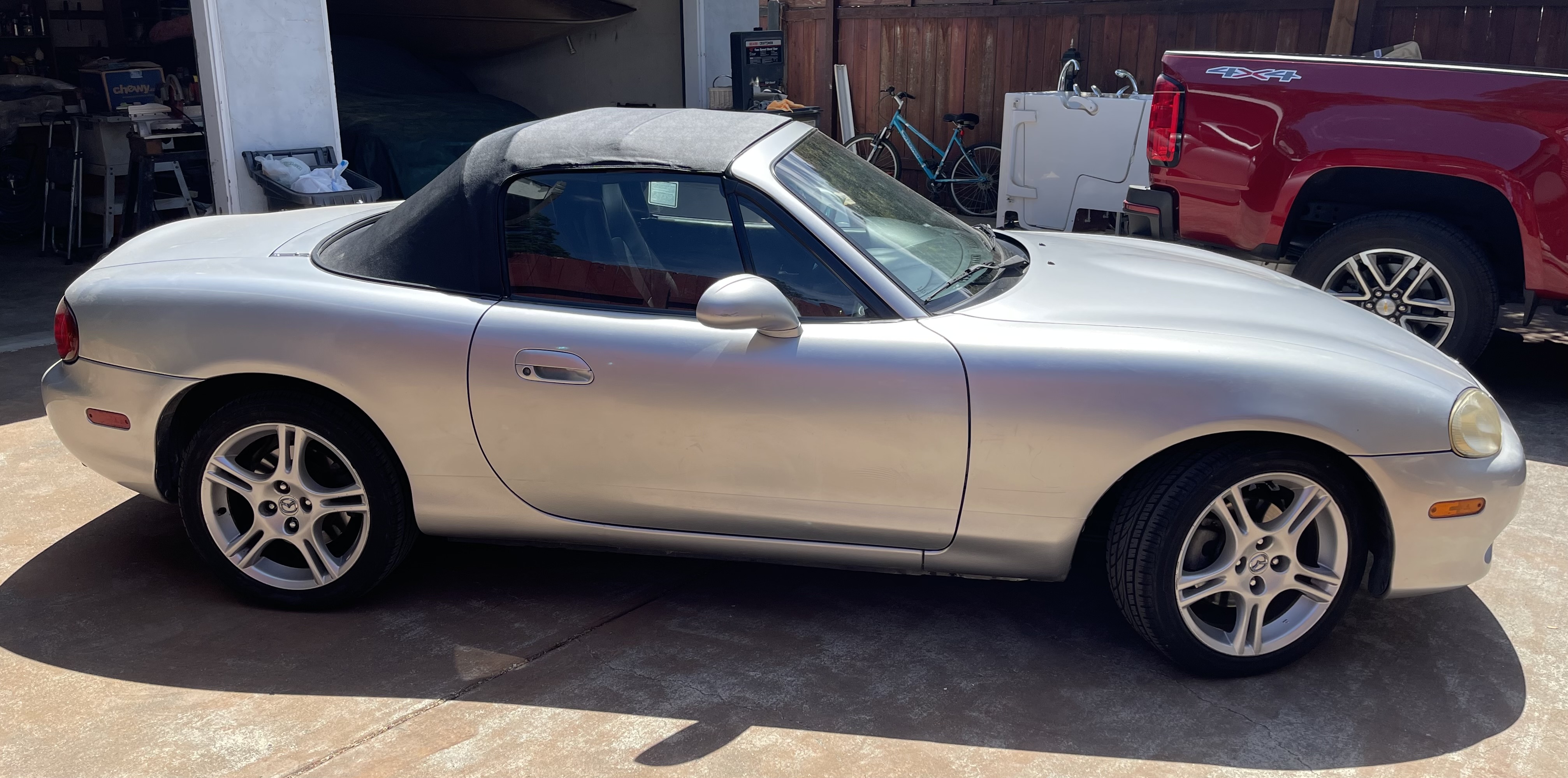 Used 2005 MAZDA MX-5 Miata LS