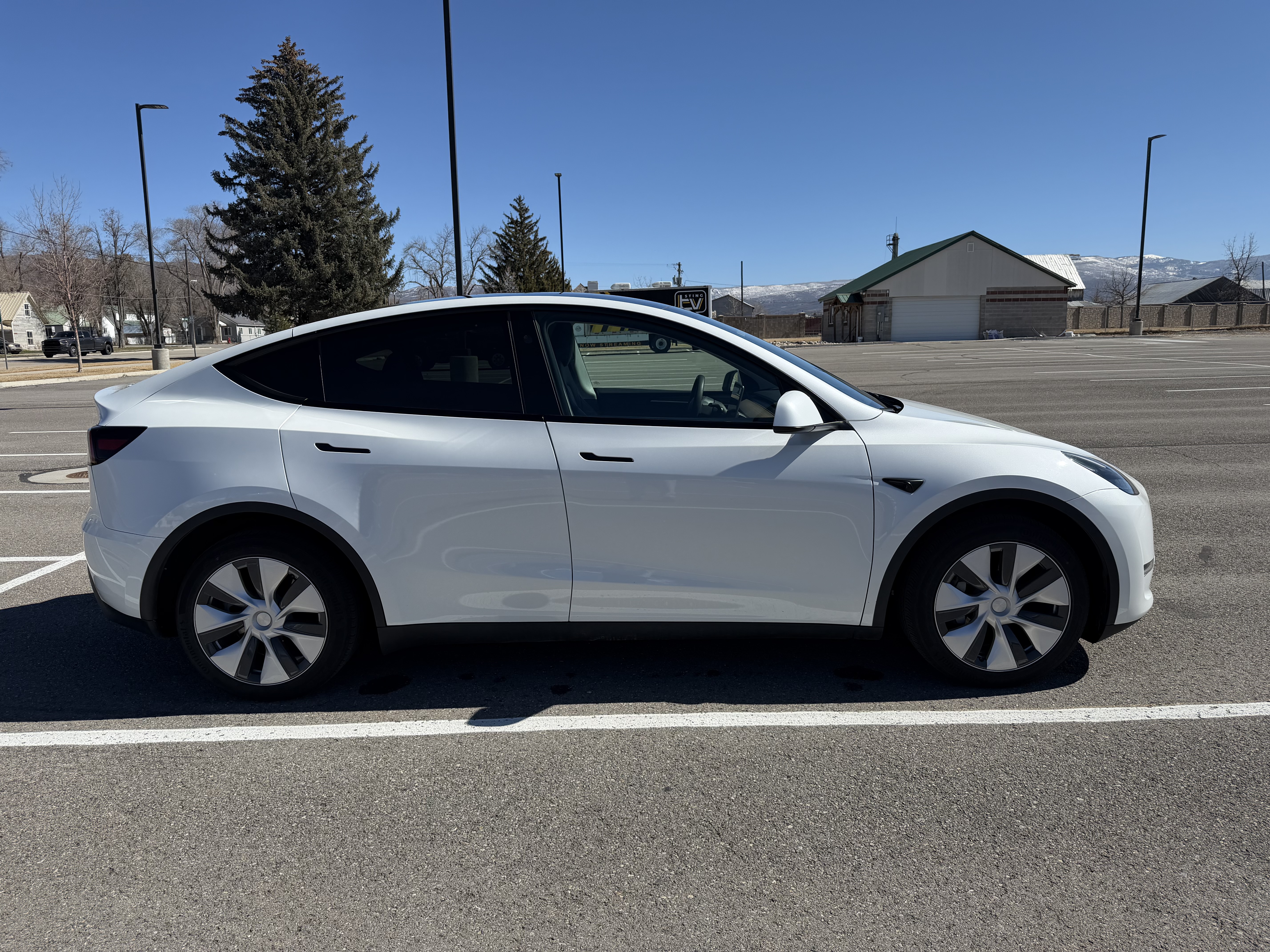 2024 Tesla Model Y Long Range