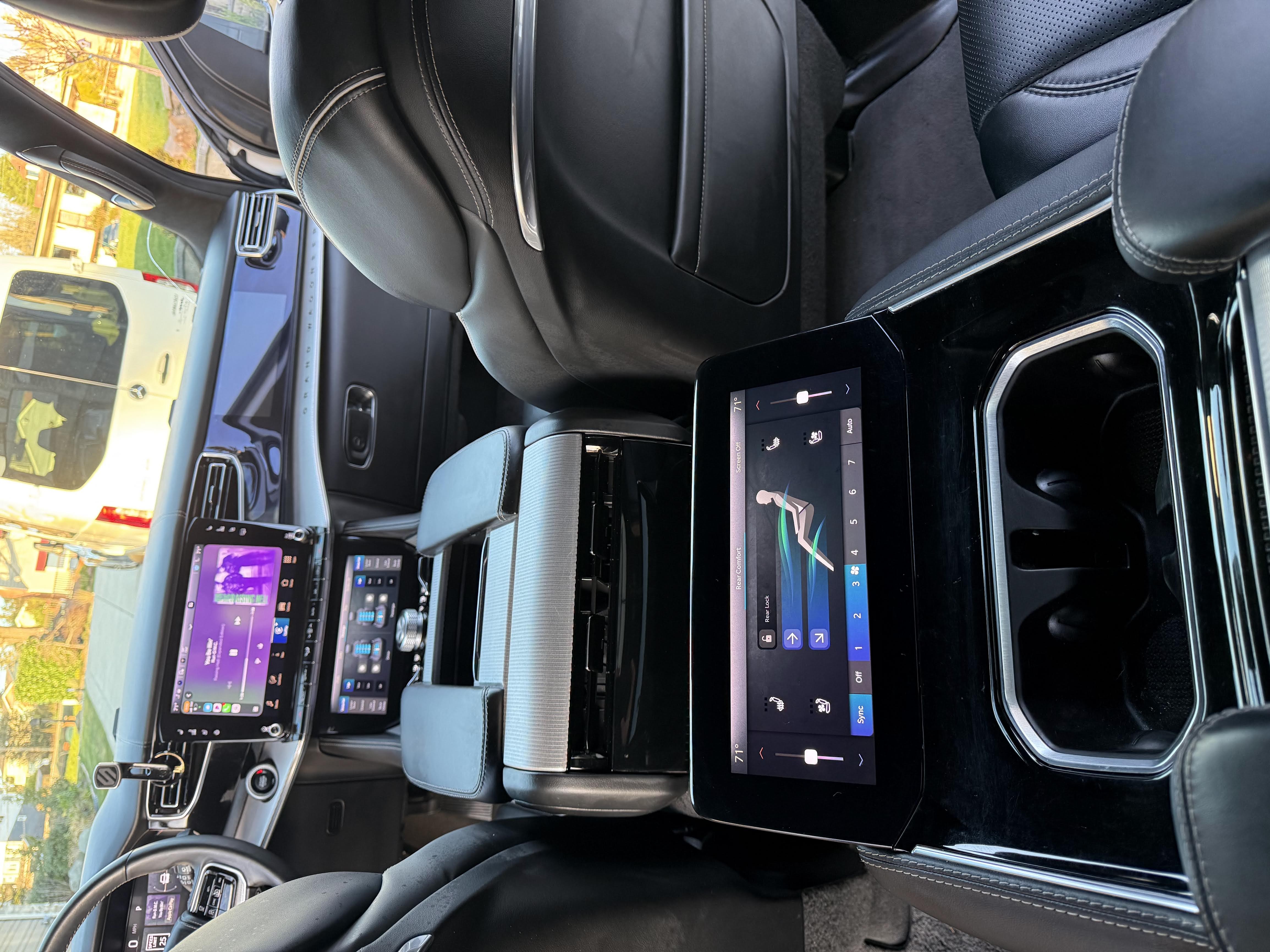 2023 Jeep Grand Wagoneer L Series II