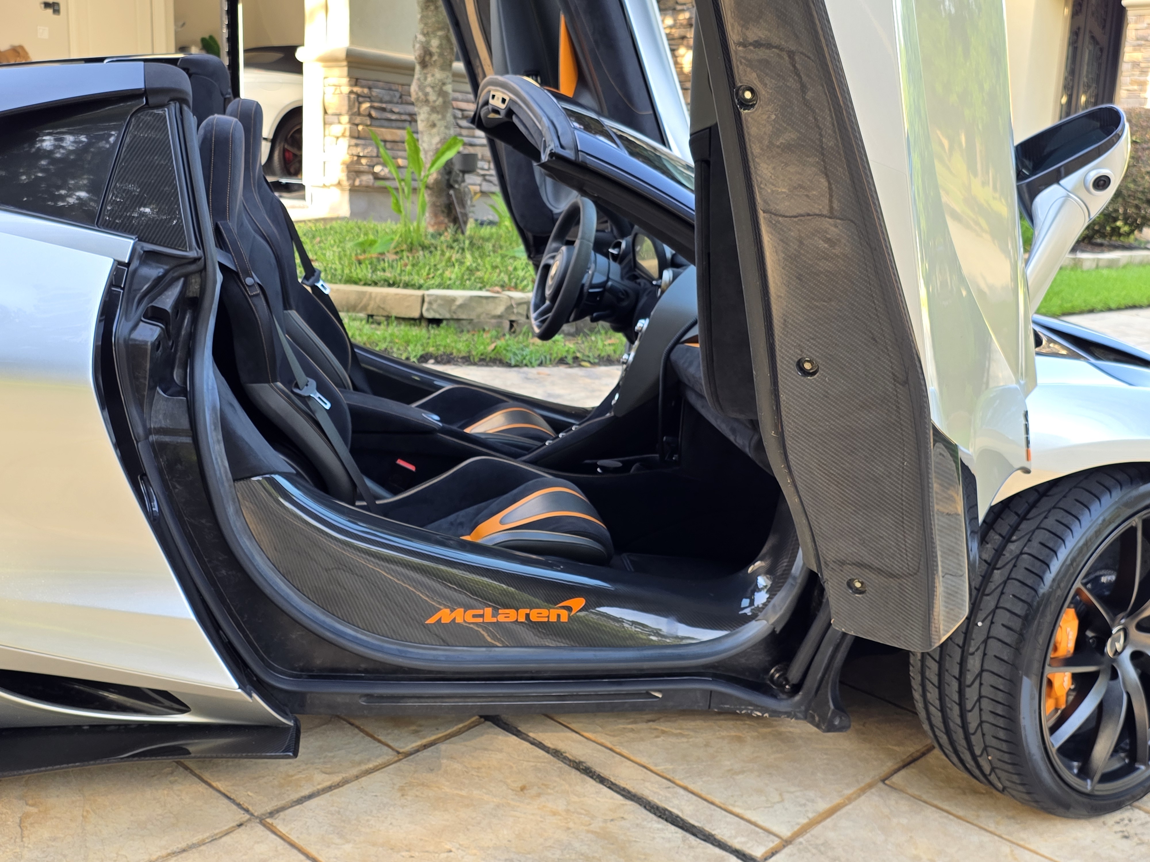 Used 2020 McLaren 720S Spider photo 26