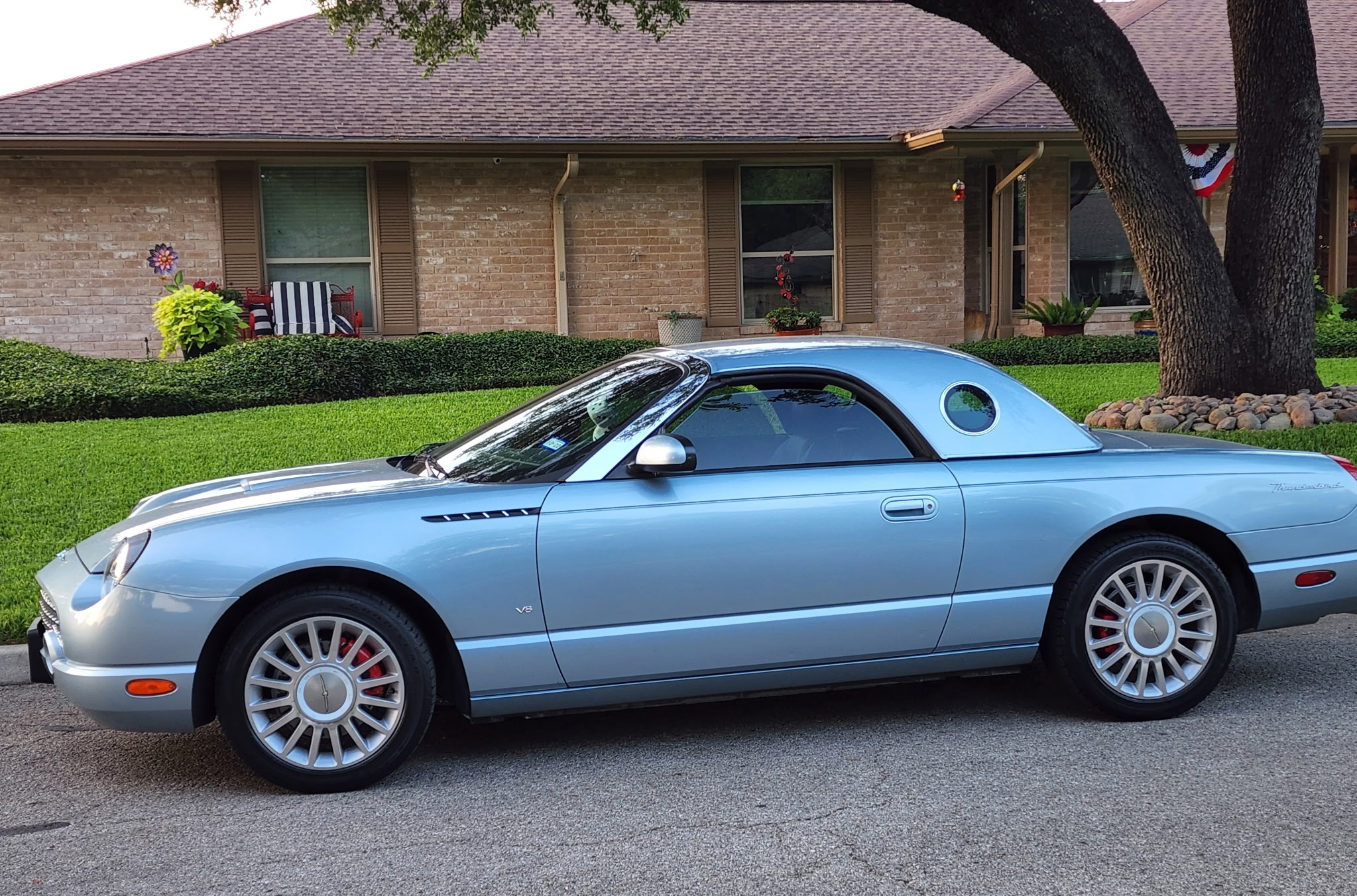 2004 Ford Thunderbird