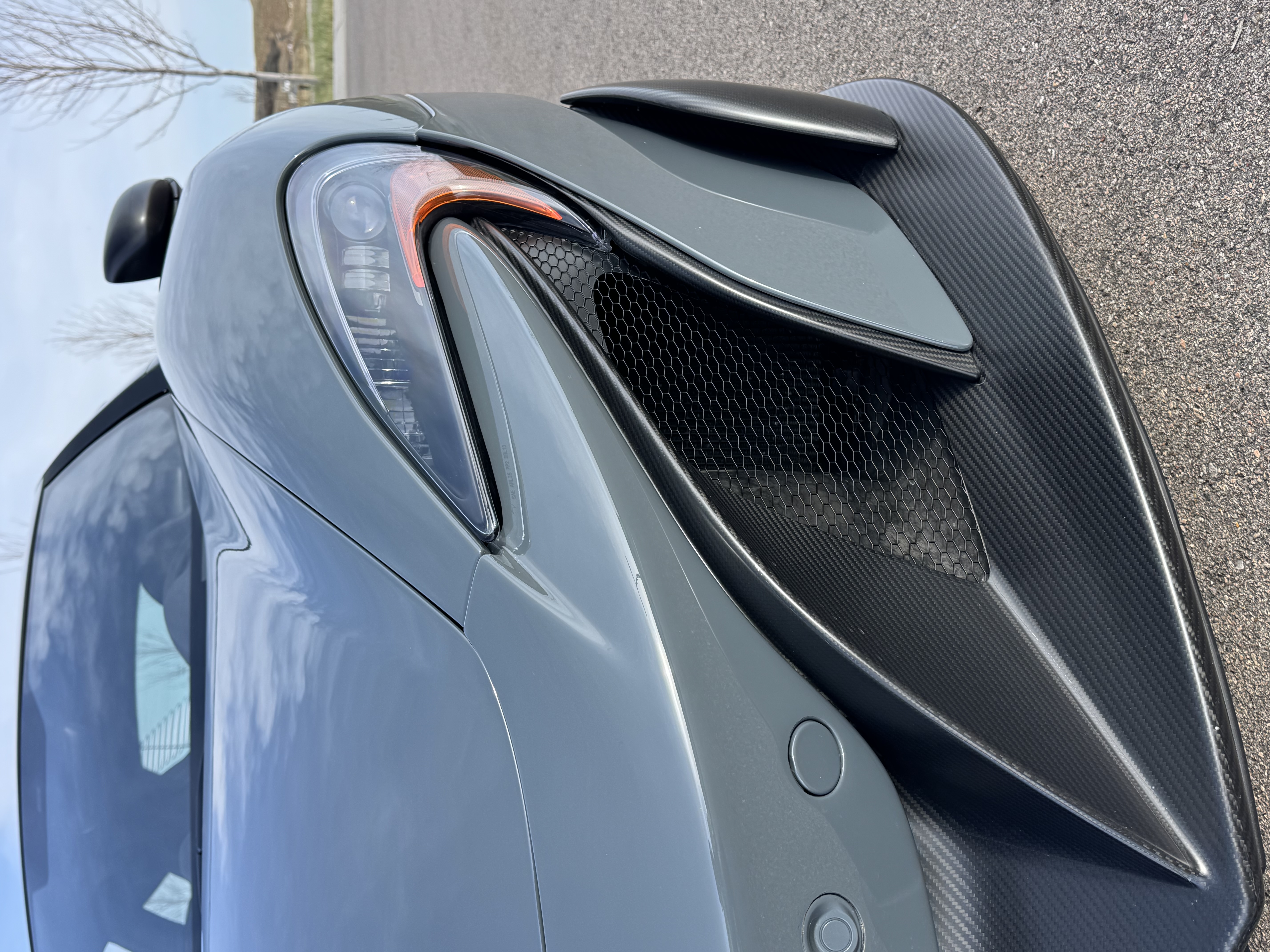 Used 2016 McLaren 675LT Coupe photo 9