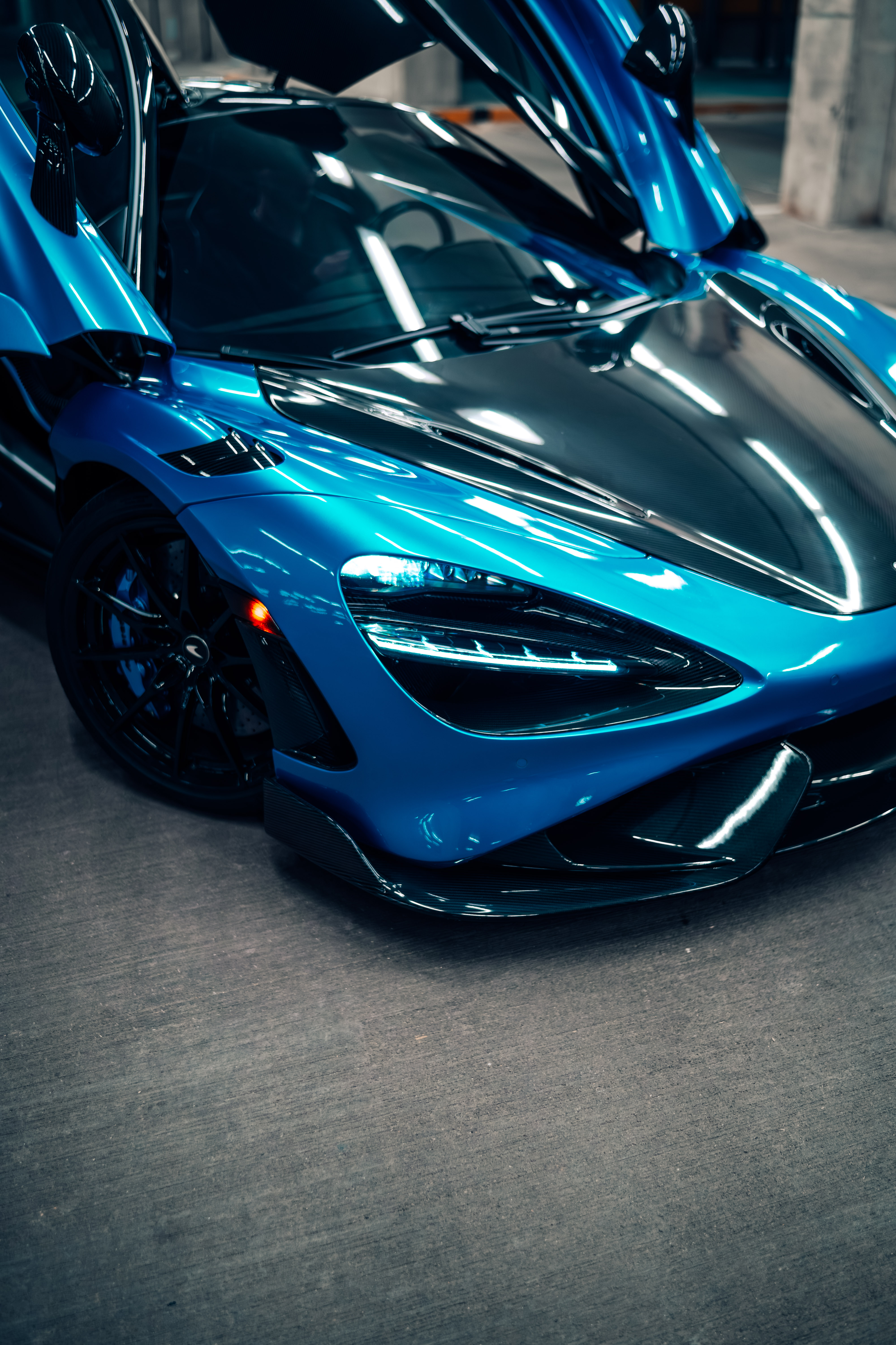 Used 2021 McLaren 765LT photo 9