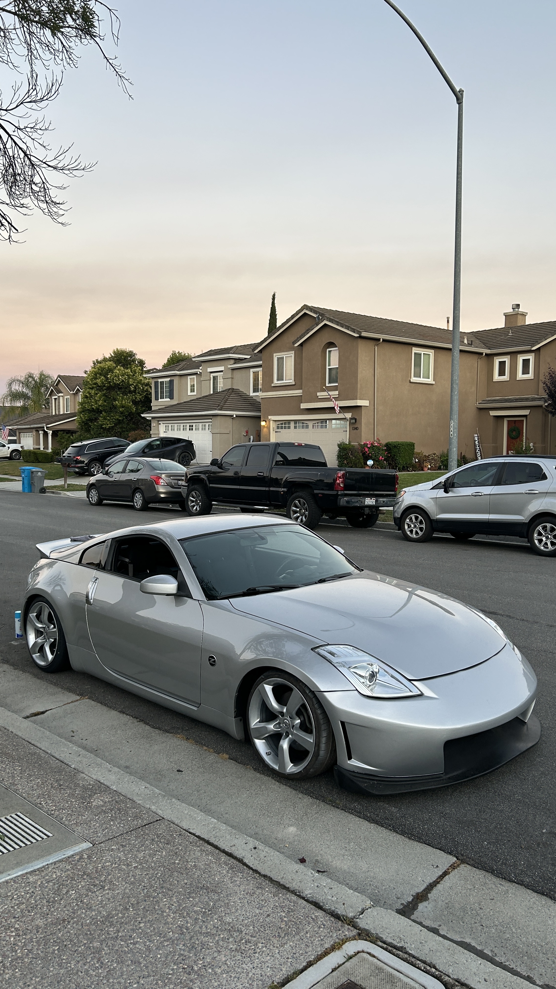 Used 2007 Nissan 350Z Coupe w/ Cargo Convenience Pkg