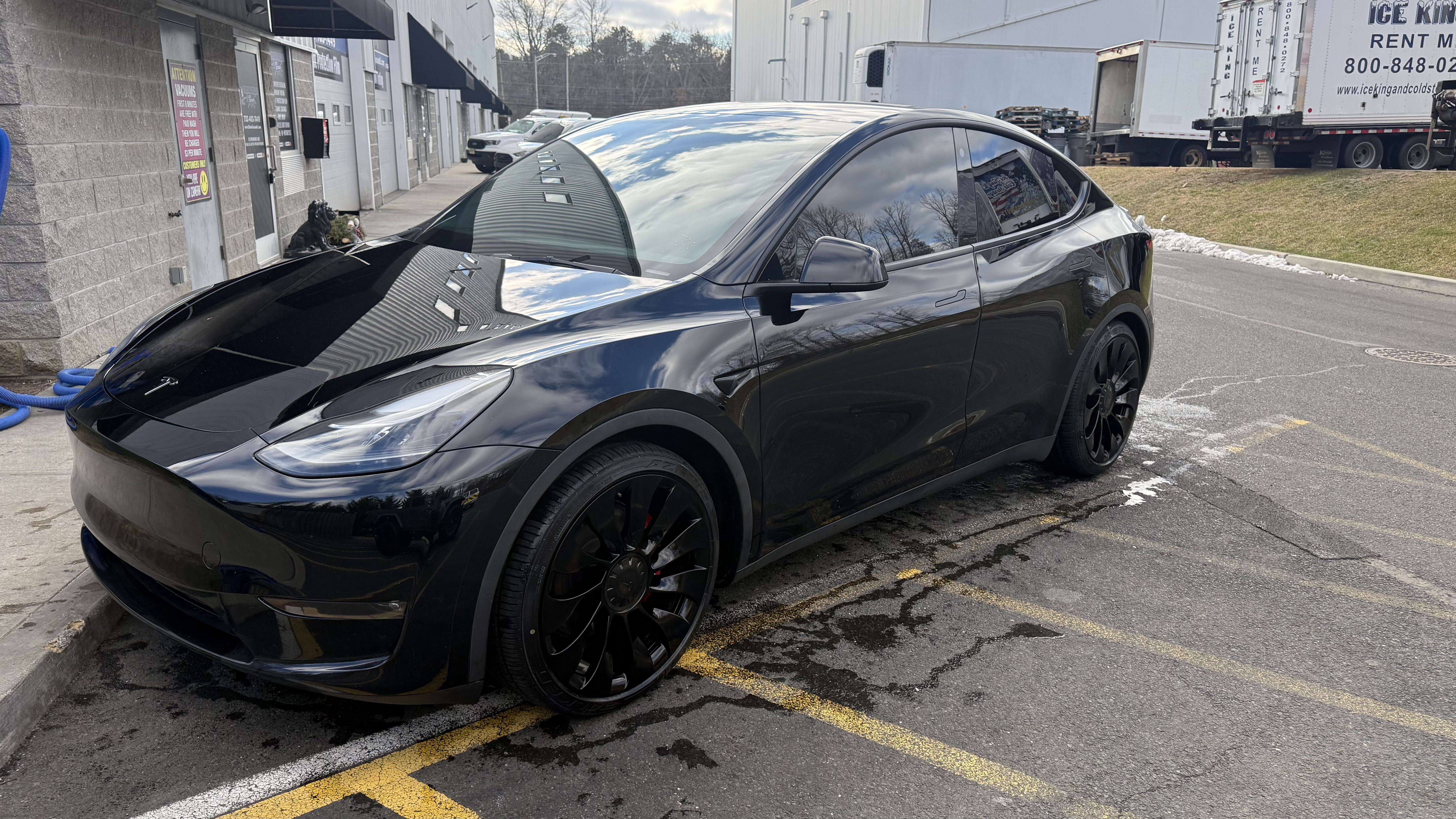 2023 Tesla Model Y Performance